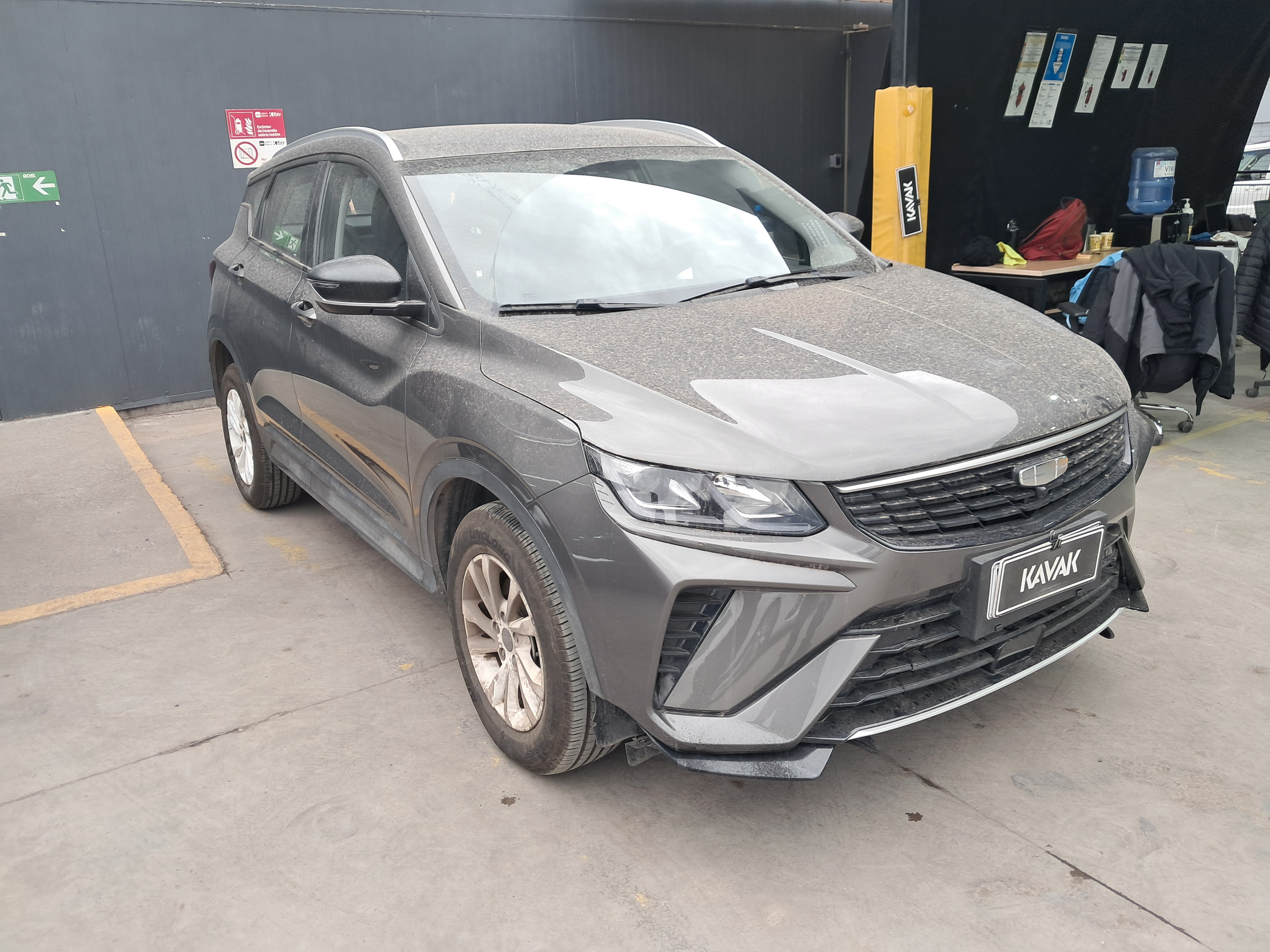 Geely Coolray Lite — foto 3 de 5