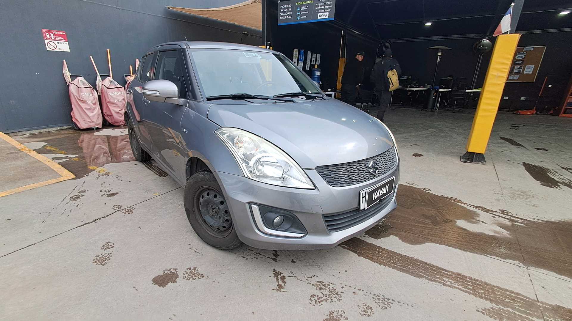 Suzuki Swift — foto 3 de 5