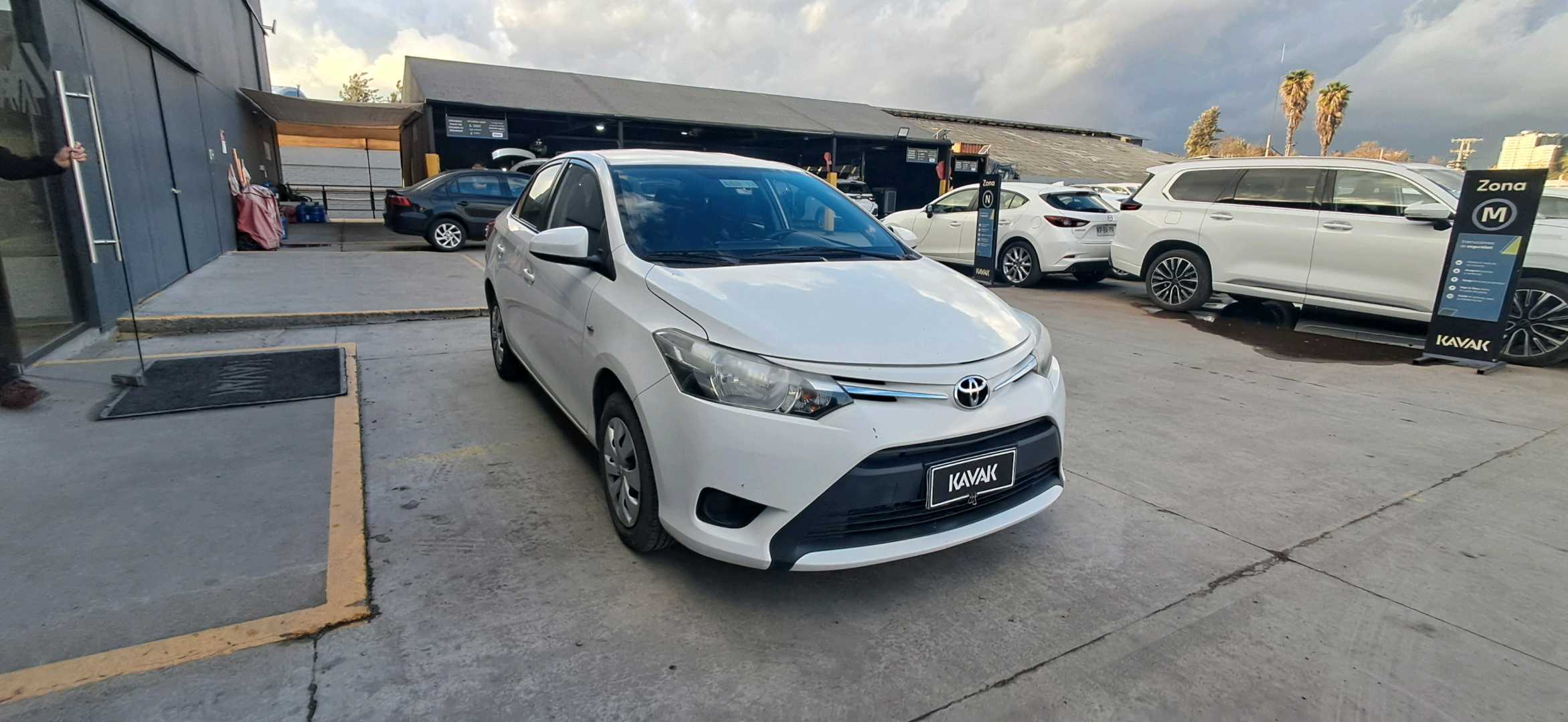 Toyota Yaris — foto 3 de 5