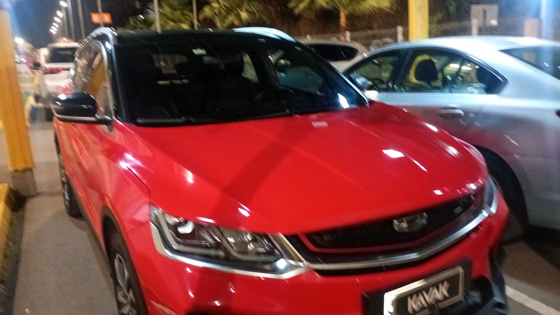 Geely Coolray — foto 3 de 5