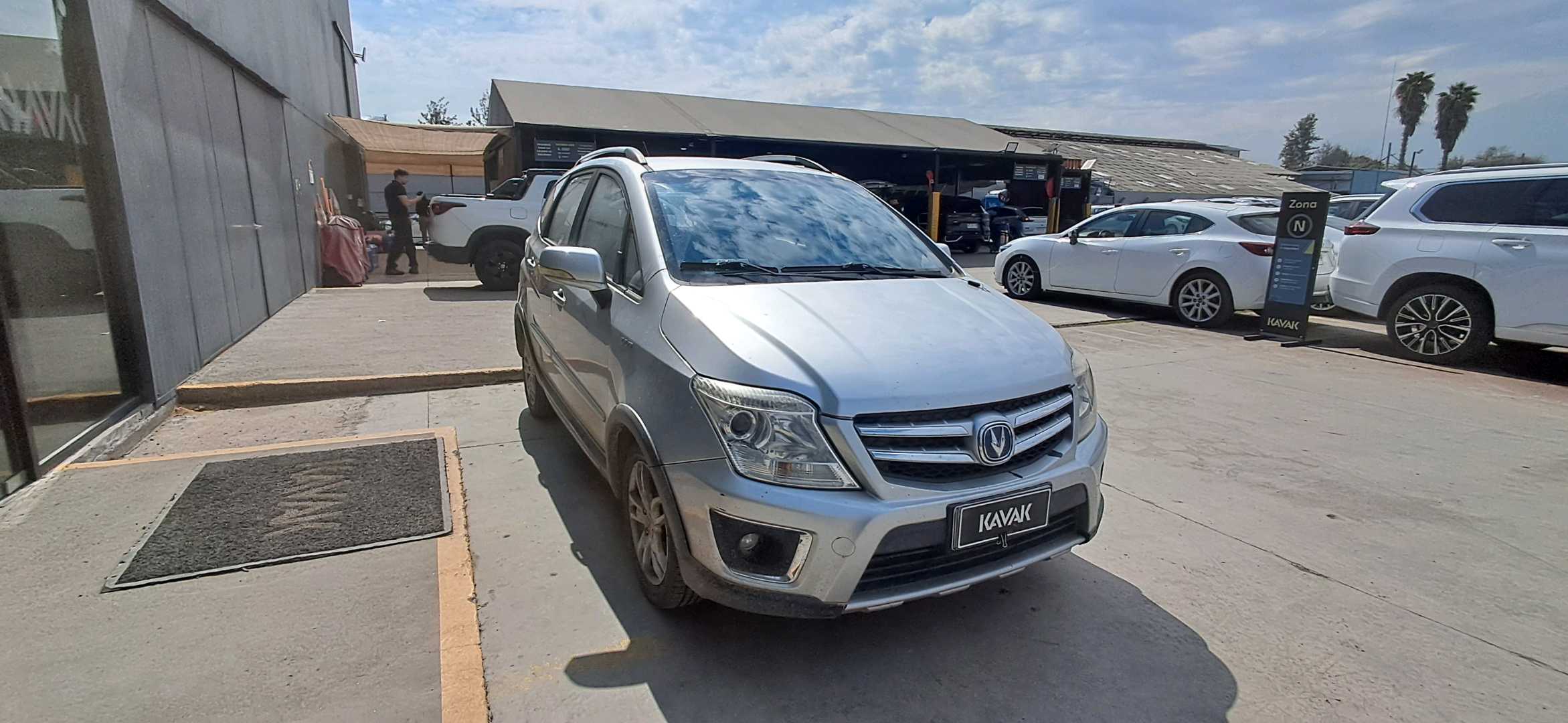 Changan Cs1 — foto 3 de 5