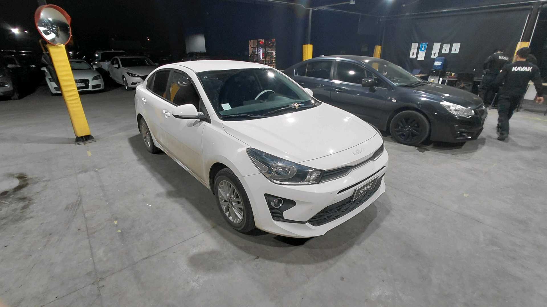 KIA Rio4 — foto 3 de 5