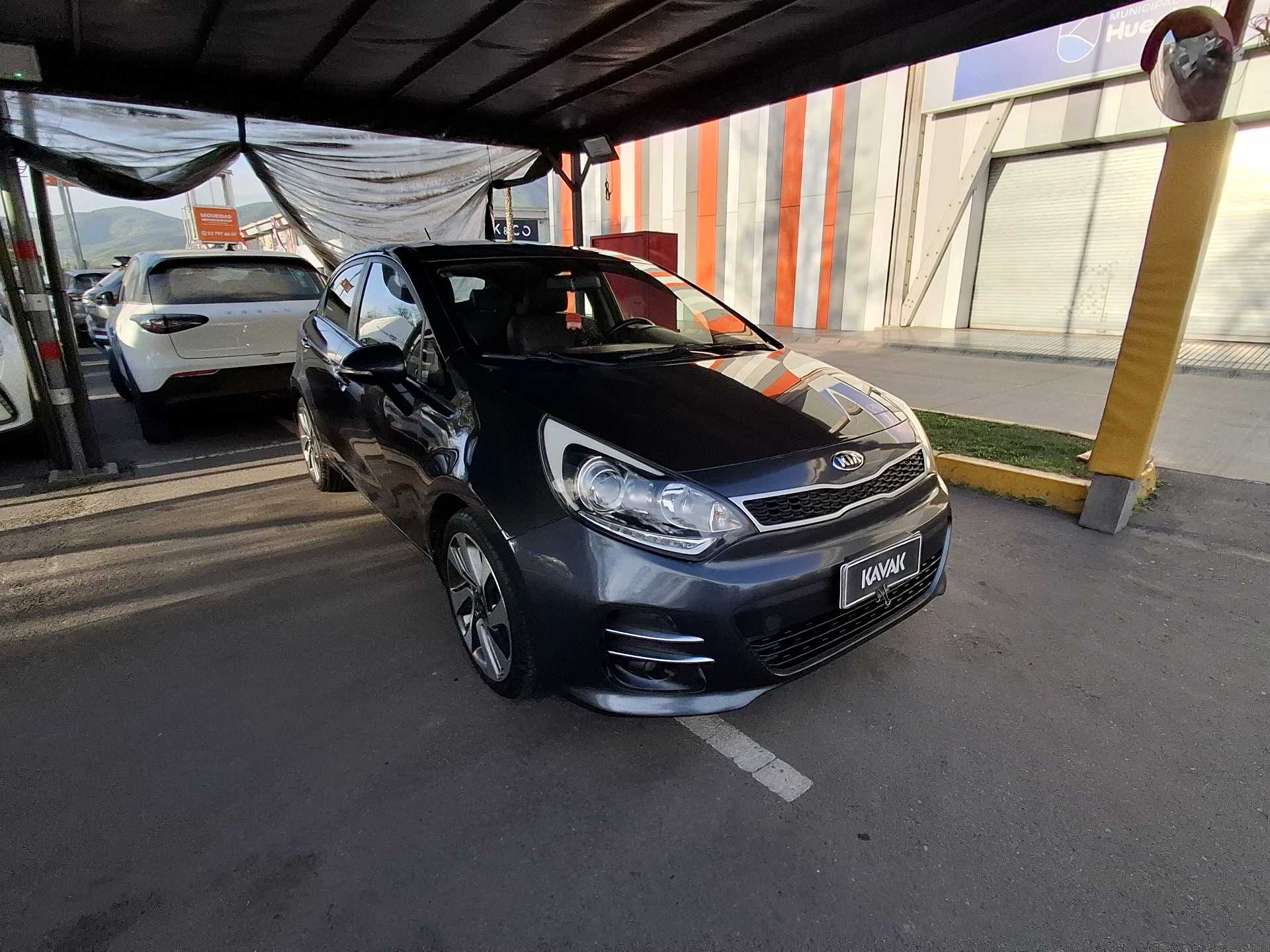 KIA Rio5 — foto 3 de 5
