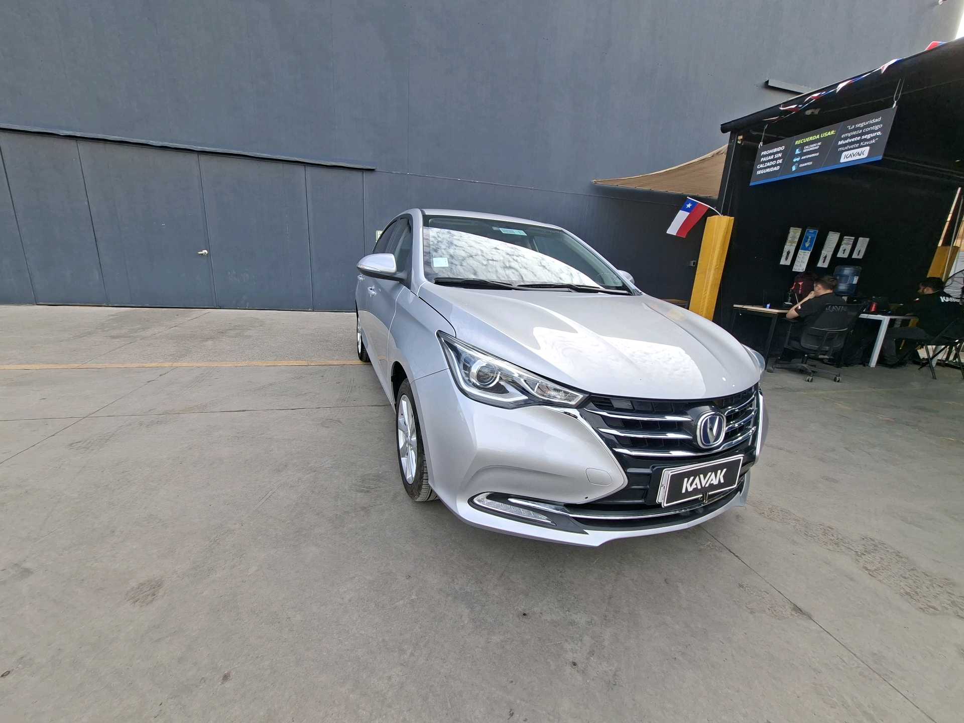 Changan Alsvin — foto 3 de 5