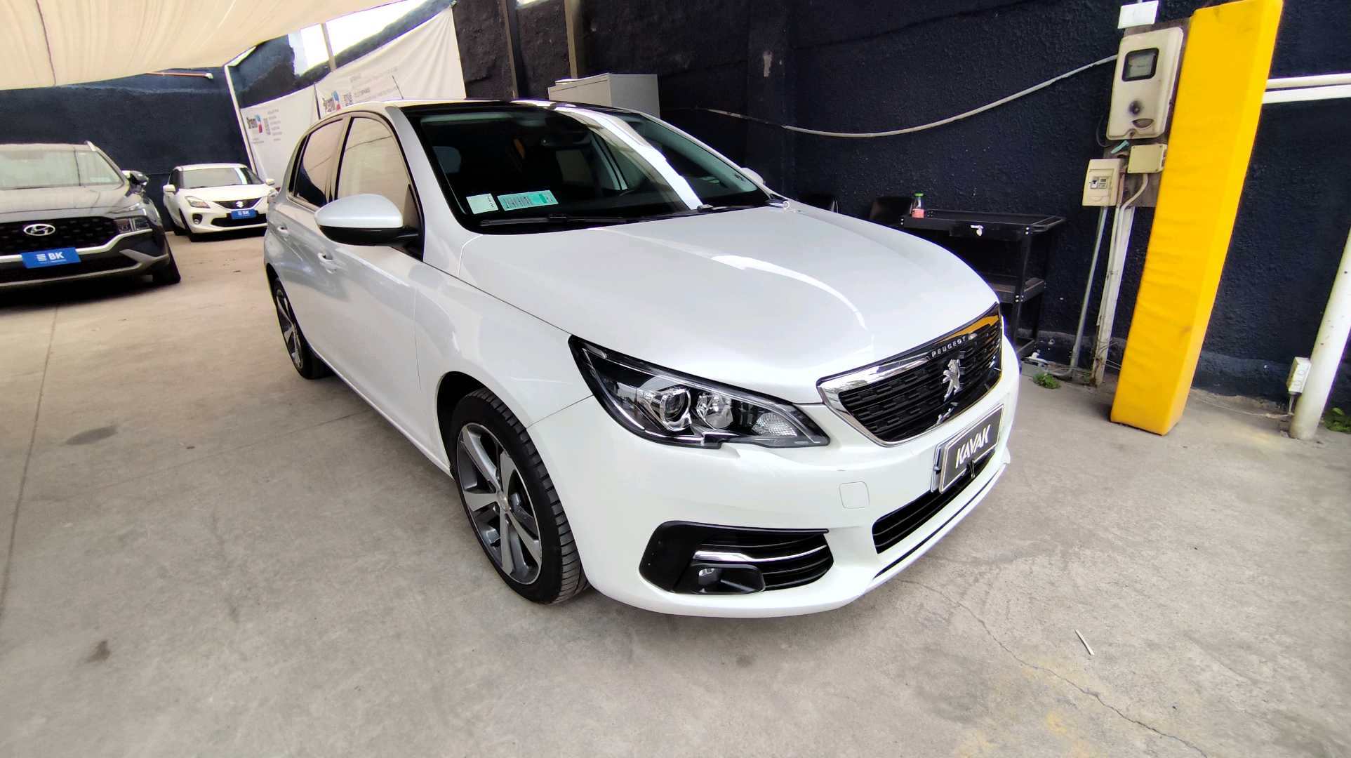 Peugeot 308 — foto 3 de 5