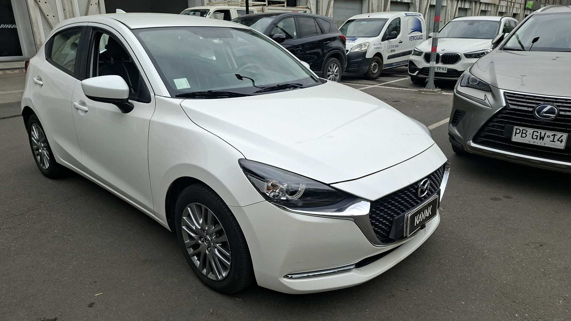 Mazda 2 — foto 3 de 5