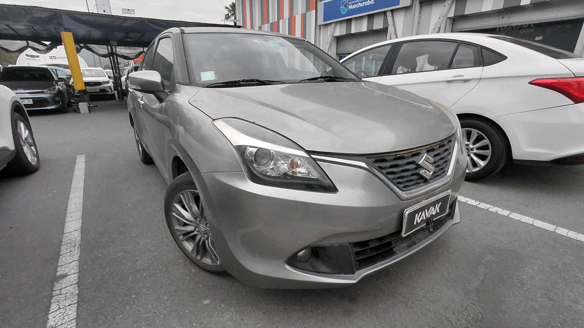 Suzuki Baleno — foto 3 de 5