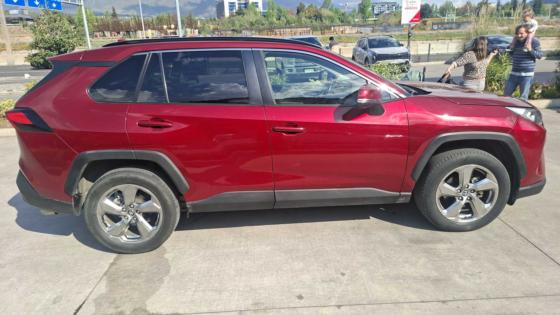 Toyota RAV4 — foto 3 de 5