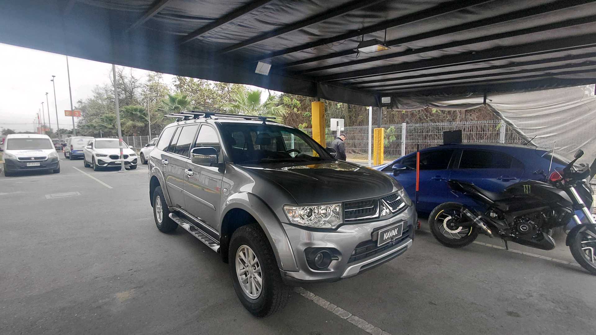 Mitsubishi Montero Sport — foto 3 de 5
