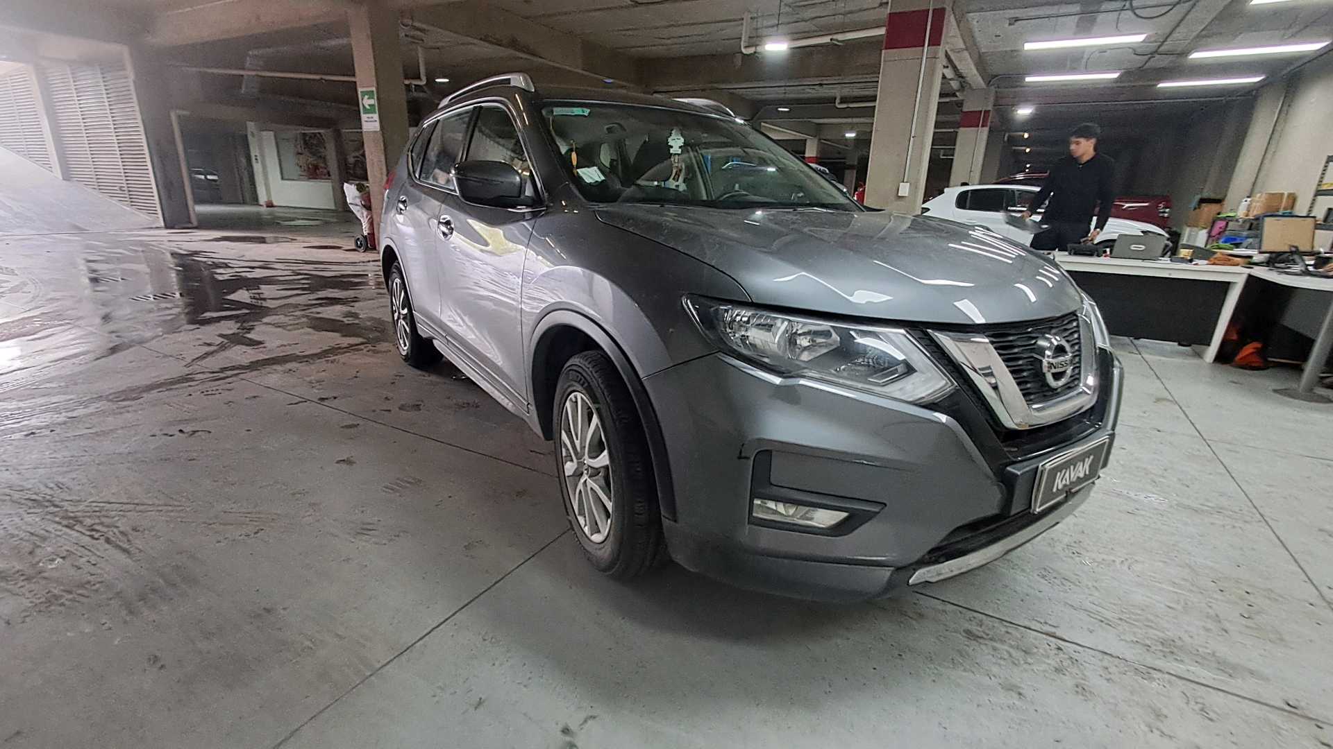 Nissan X-Trail — foto 3 de 5