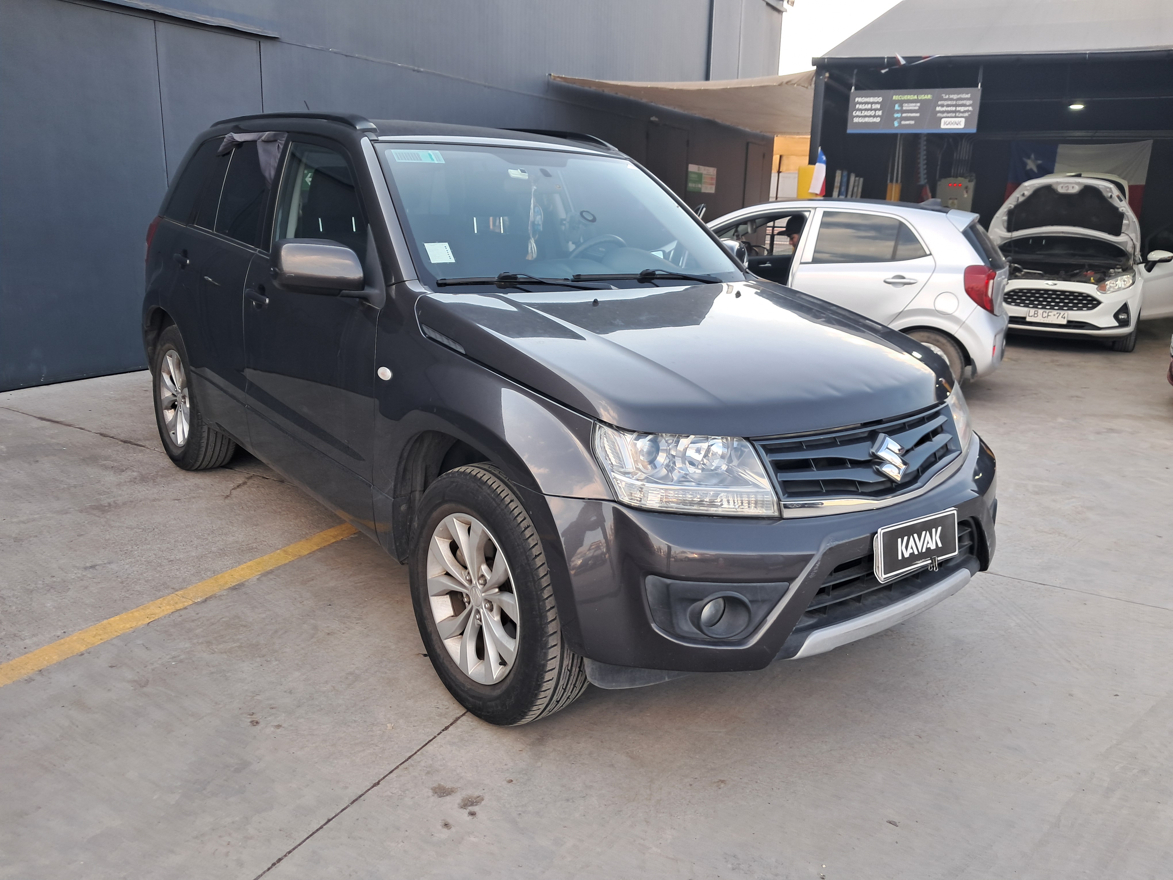 Suzuki Grandnomade — foto 3 de 5