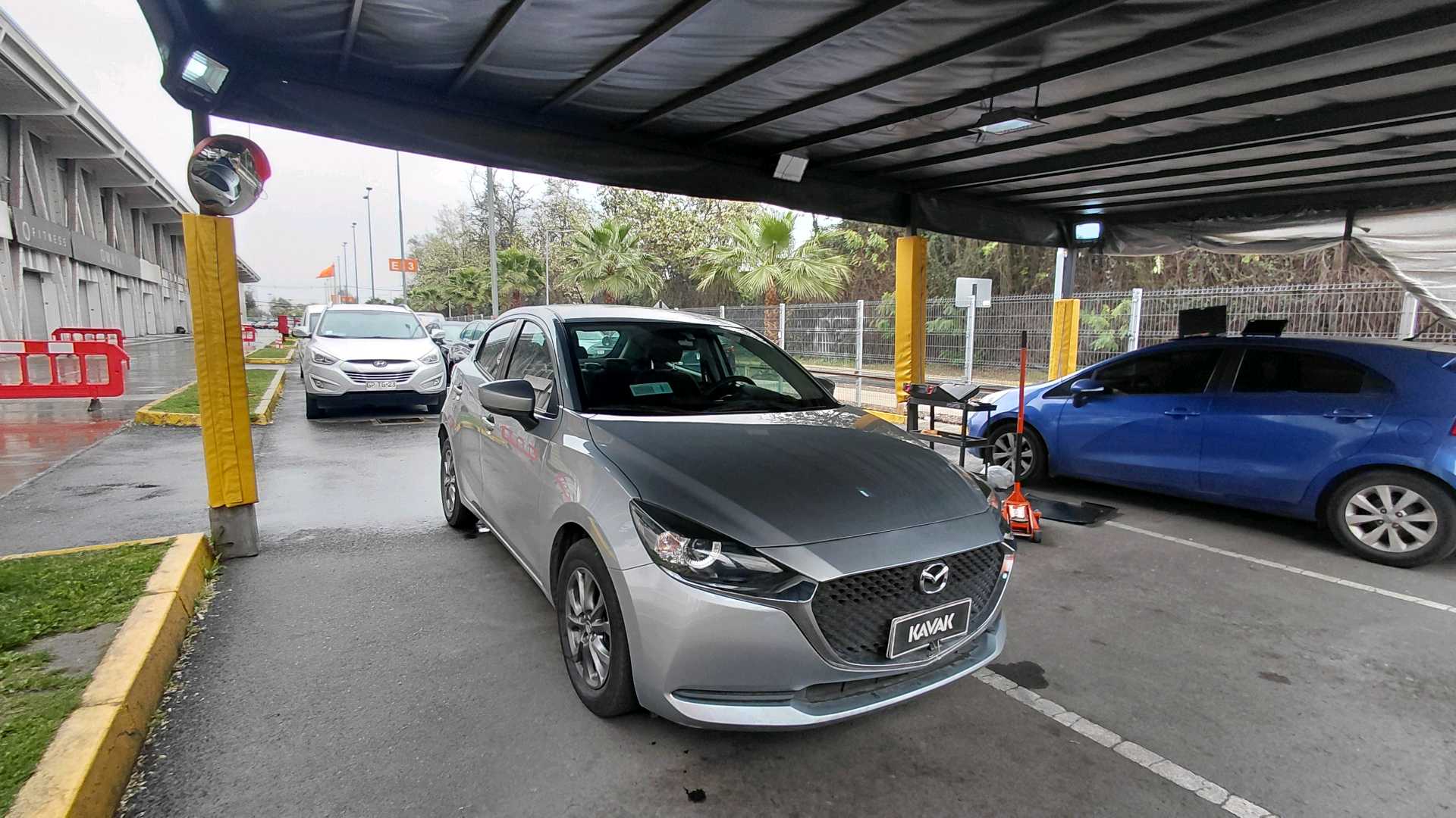 Mazda 2 — foto 3 de 5