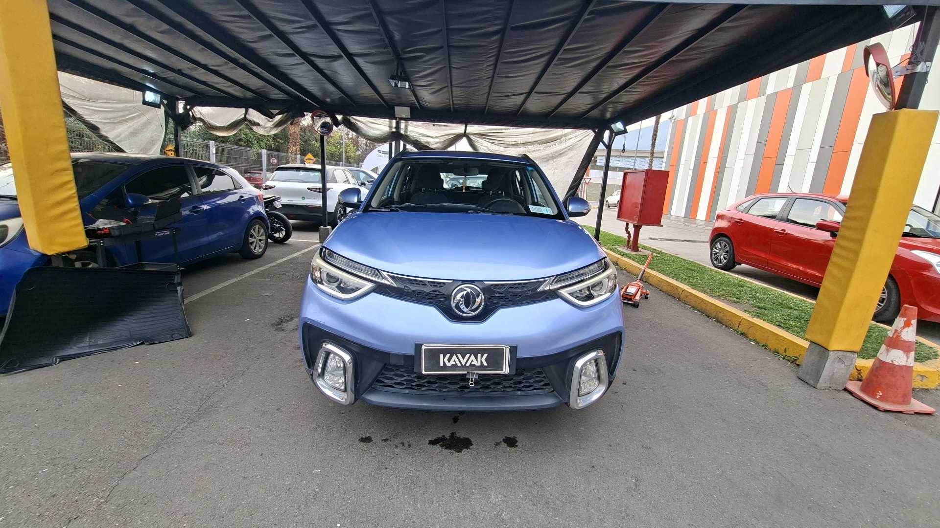 DFSK Ax4 — foto 2 de 5