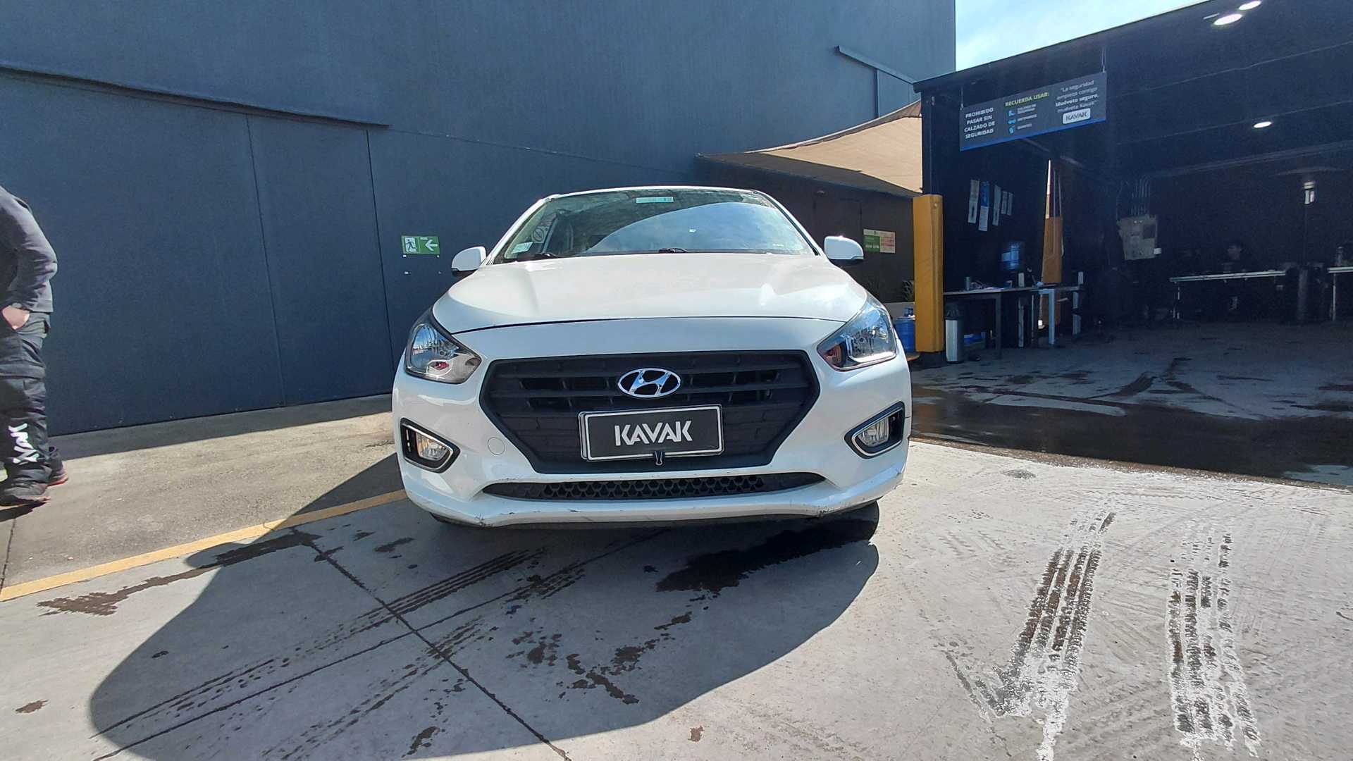 Hyundai Verna — foto 3 de 6