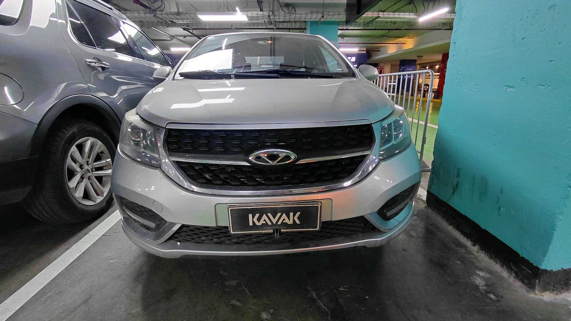 Chery Arrizo 3 — foto 2 de 5
