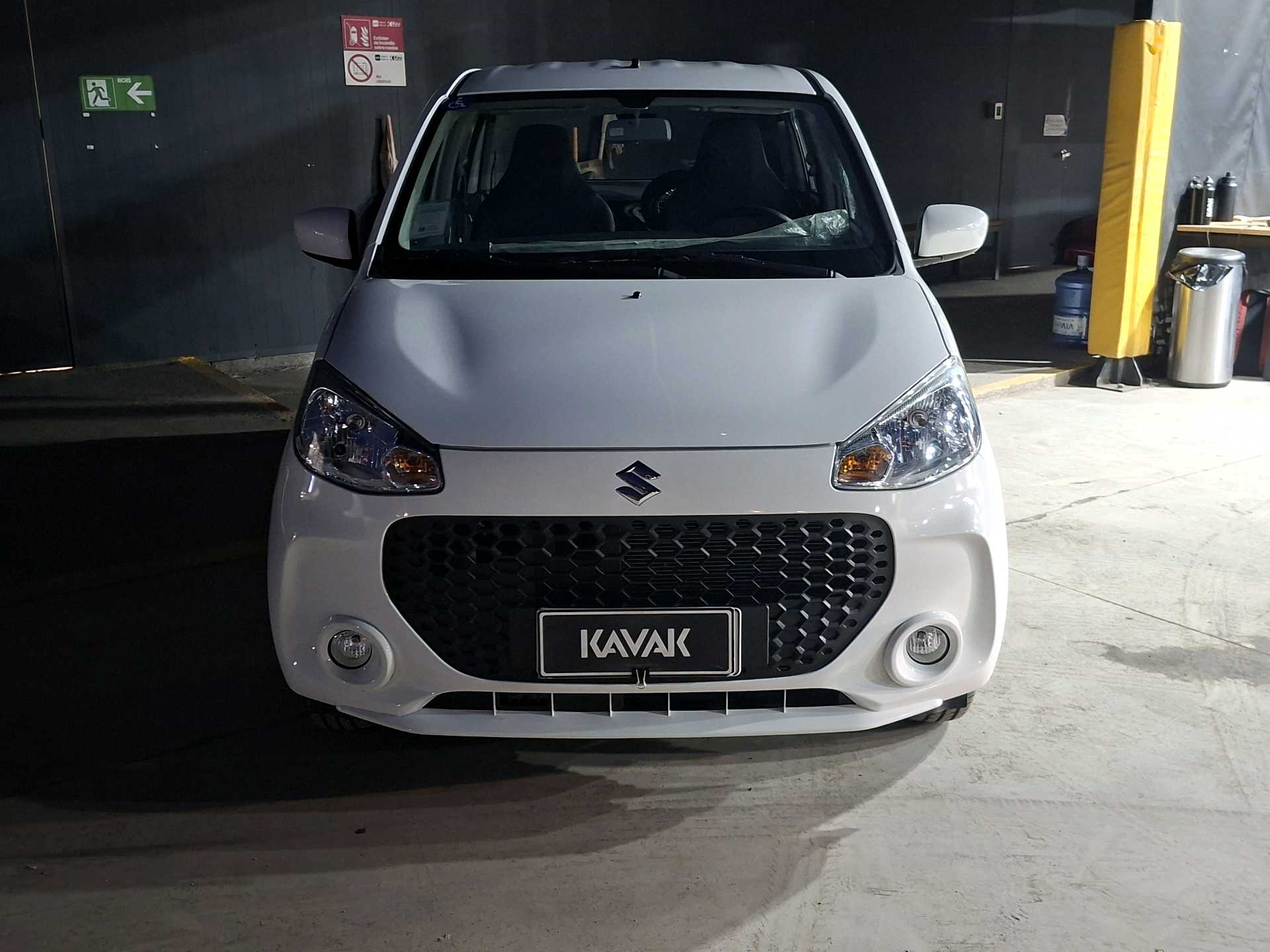 Suzuki Alto — foto 2 de 5