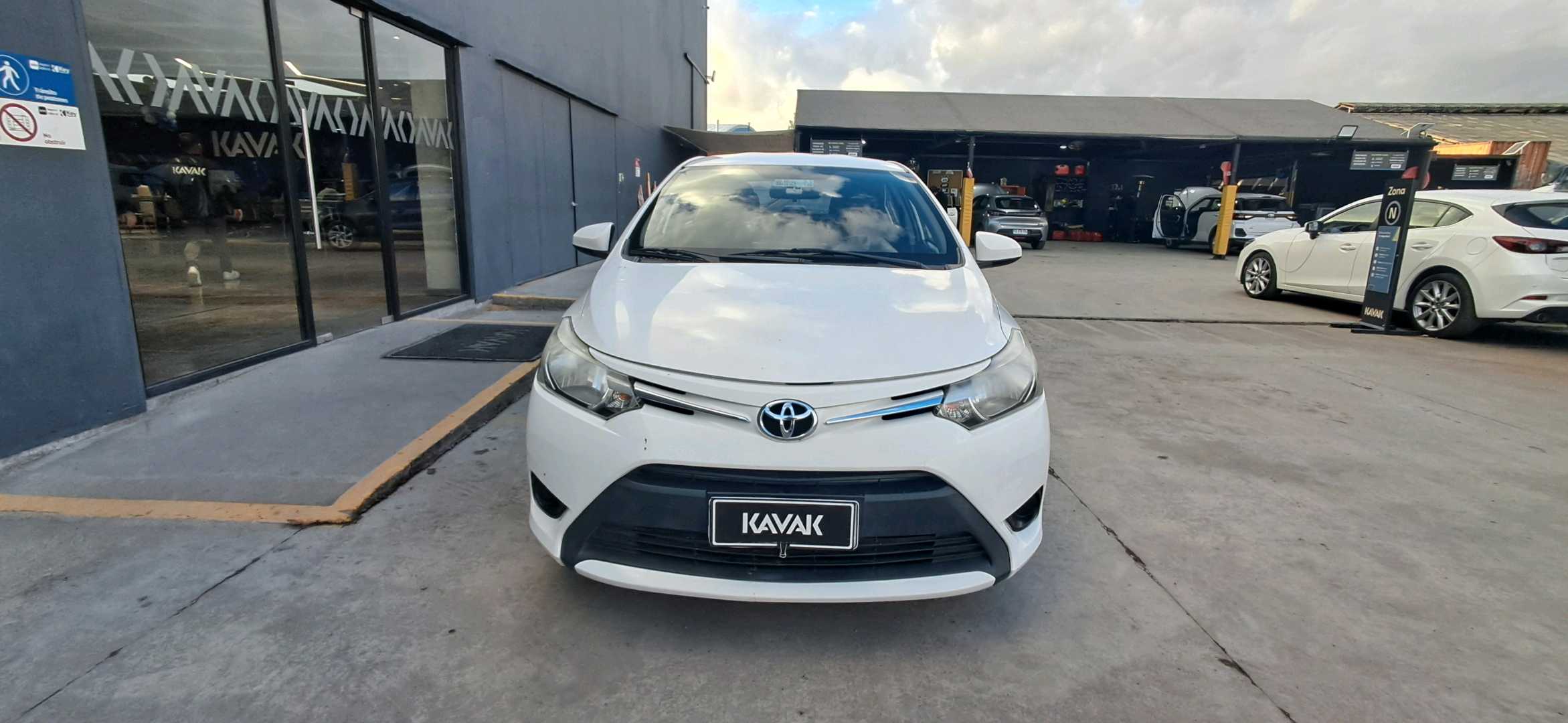 Toyota Yaris — foto 2 de 5