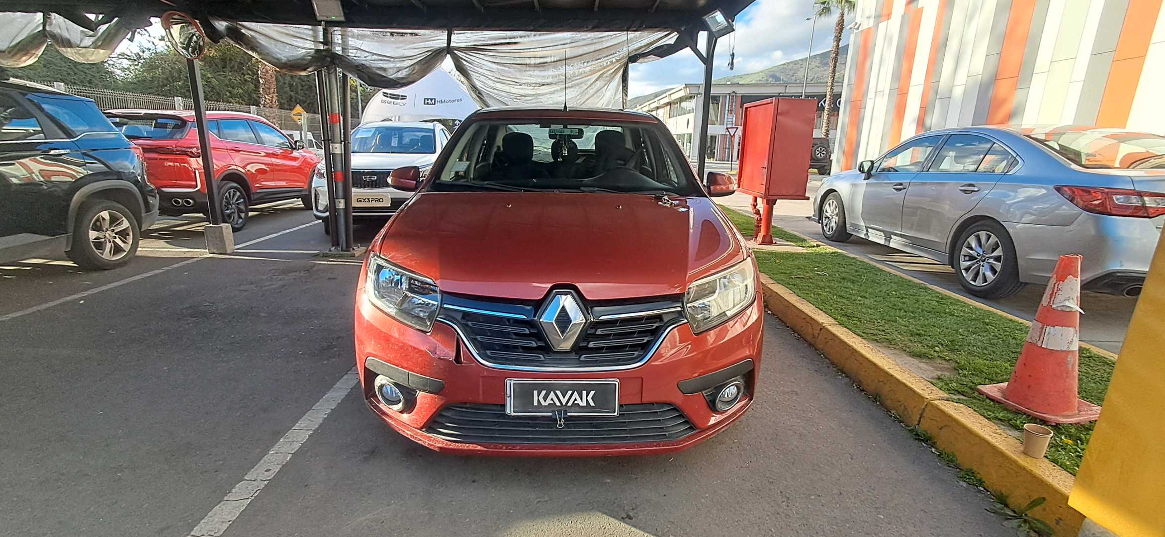Renault Symbol — foto 2 de 5