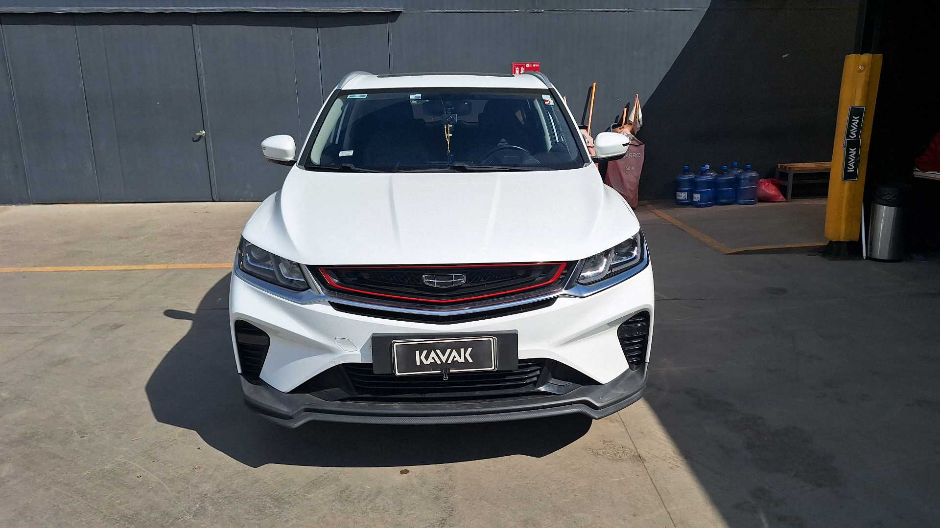 Geely Coolray — foto 2 de 5