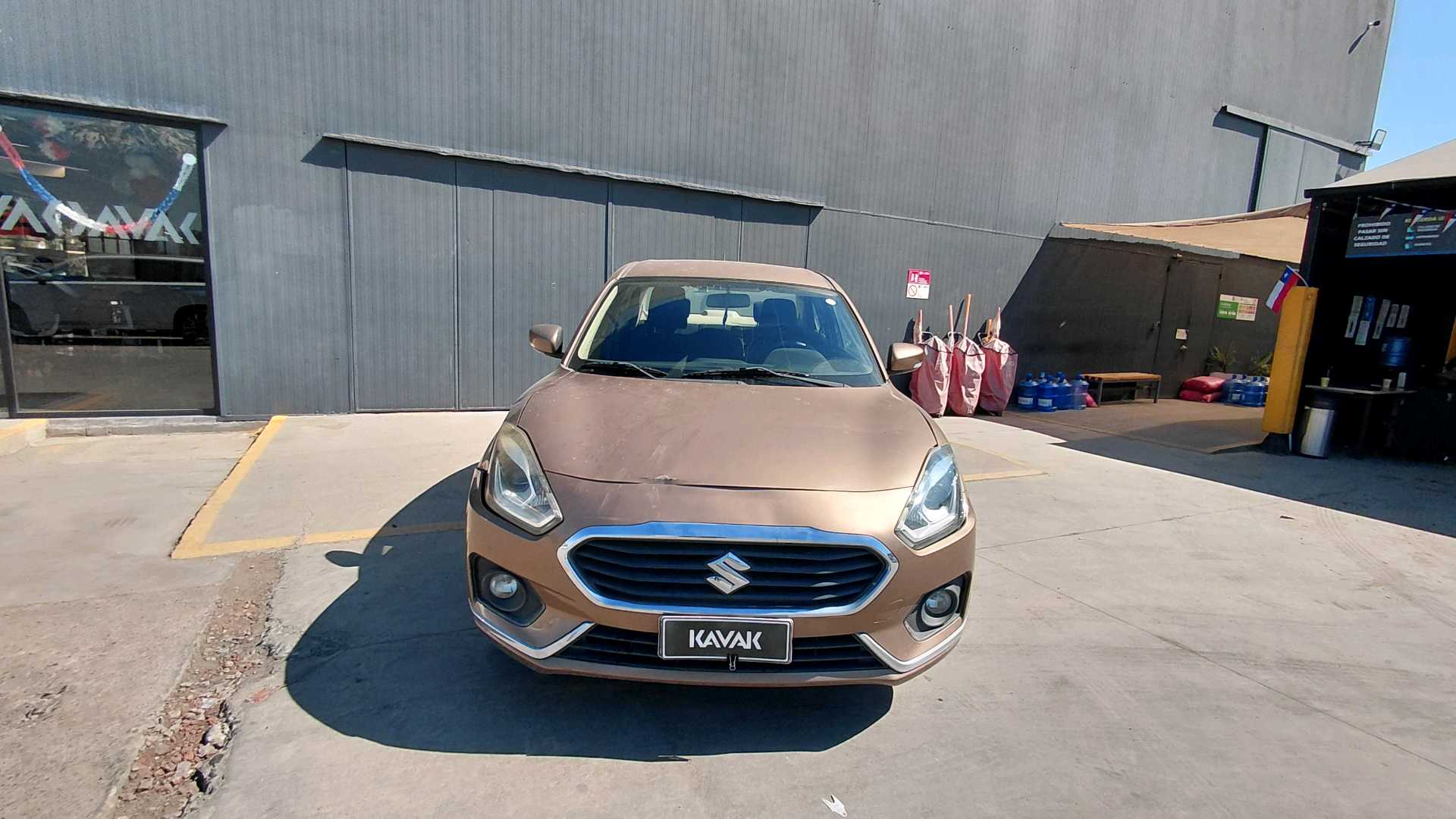 Suzuki Dzire — foto 2 de 5