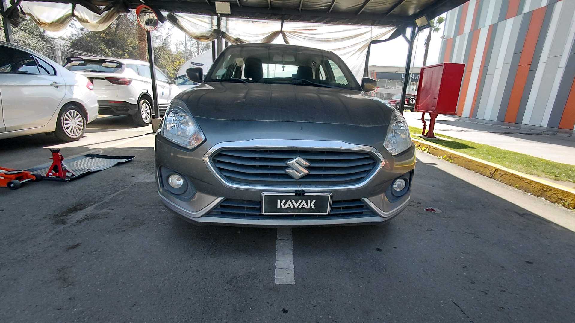Suzuki Dzire — foto 2 de 5