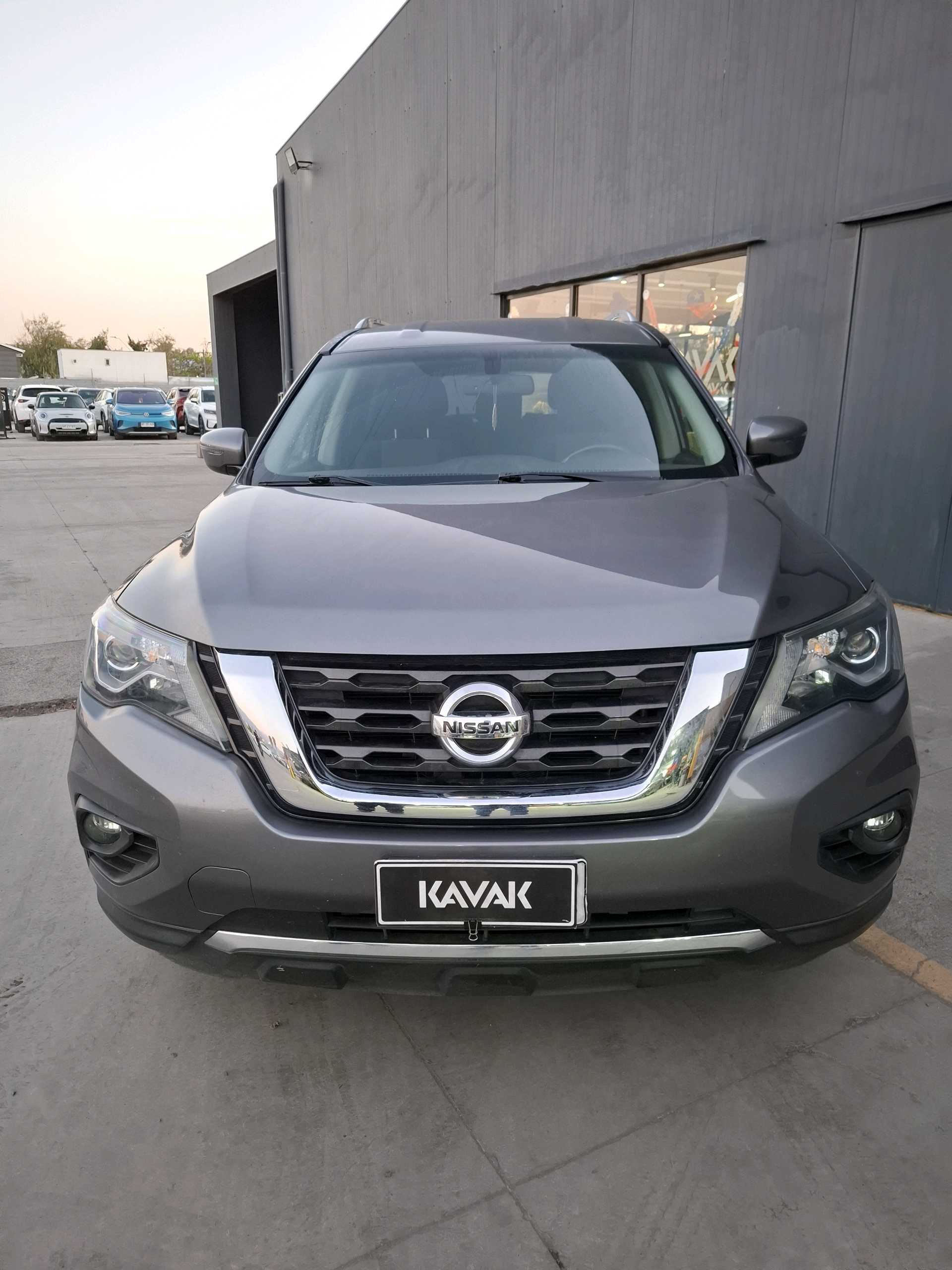 Nissan Pathfinder — foto 2 de 5