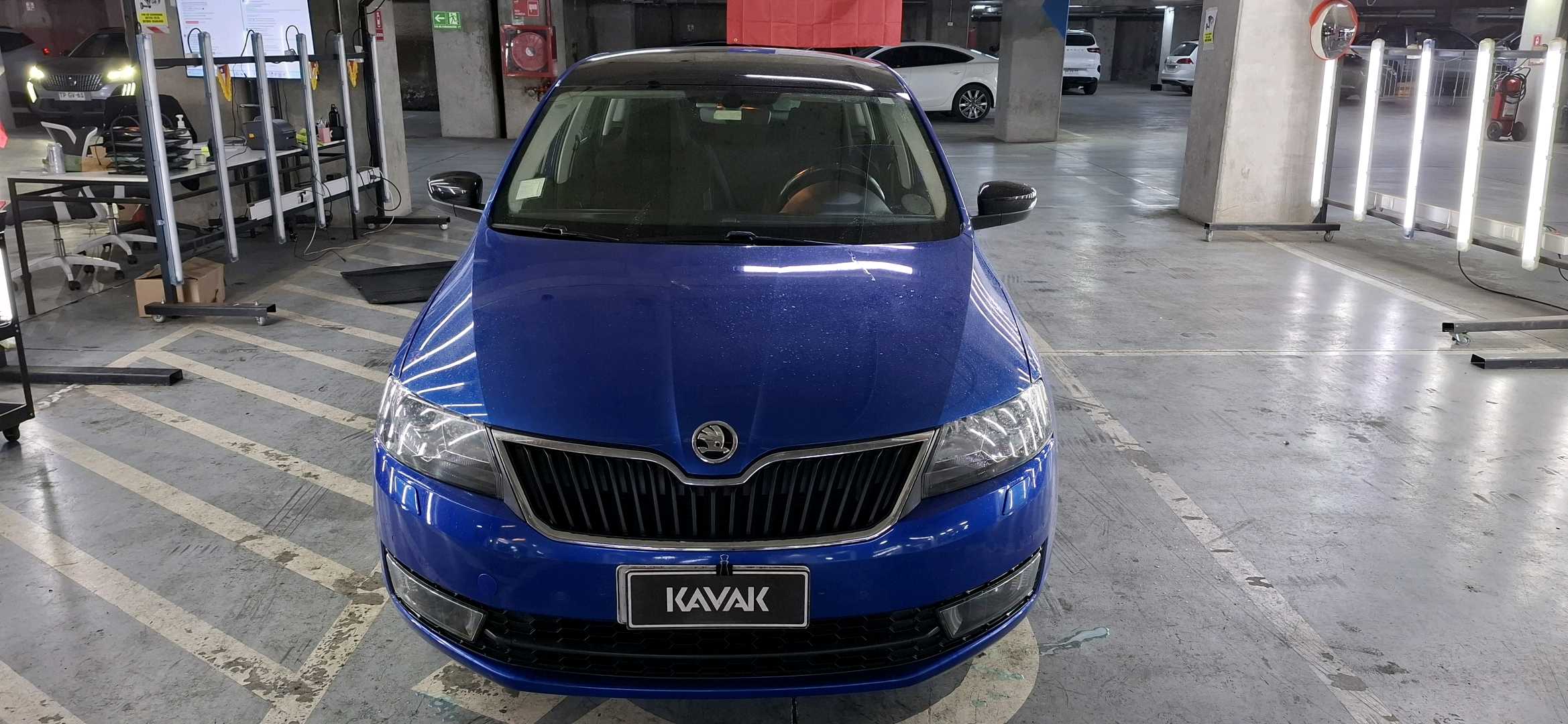 Škoda Rapid — foto 2 de 5