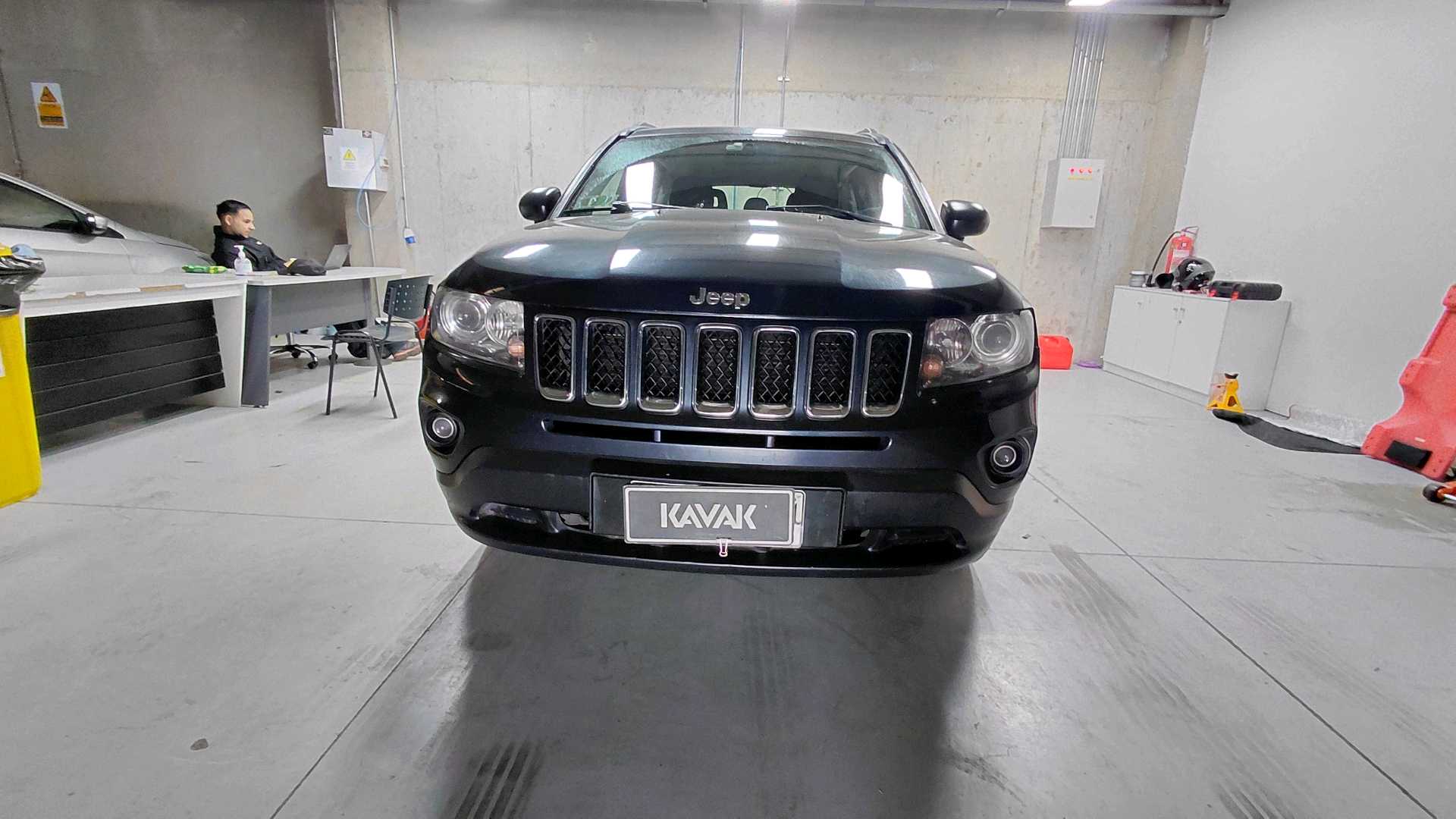 Jeep Compass — foto 2 de 5
