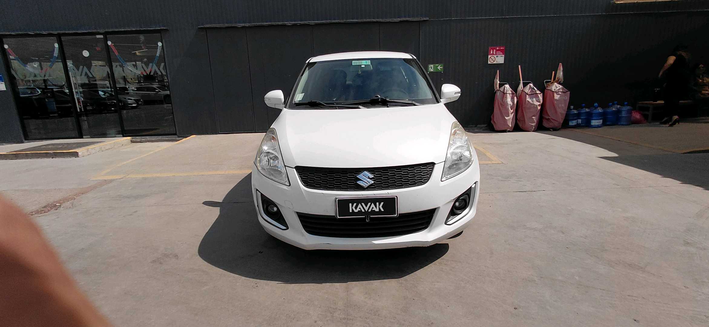 Suzuki Swift — foto 2 de 5