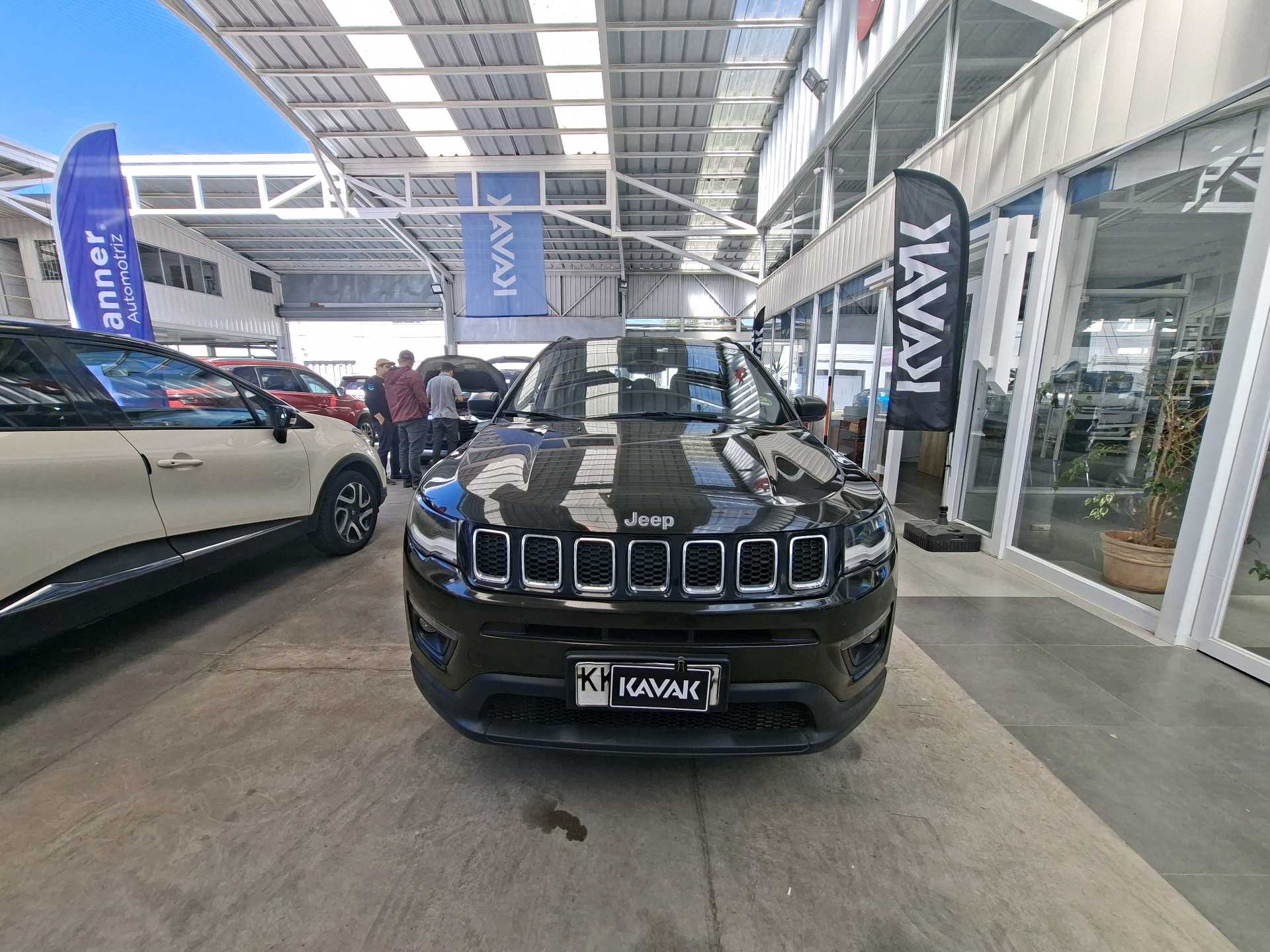 Jeep Compass — foto 2 de 5