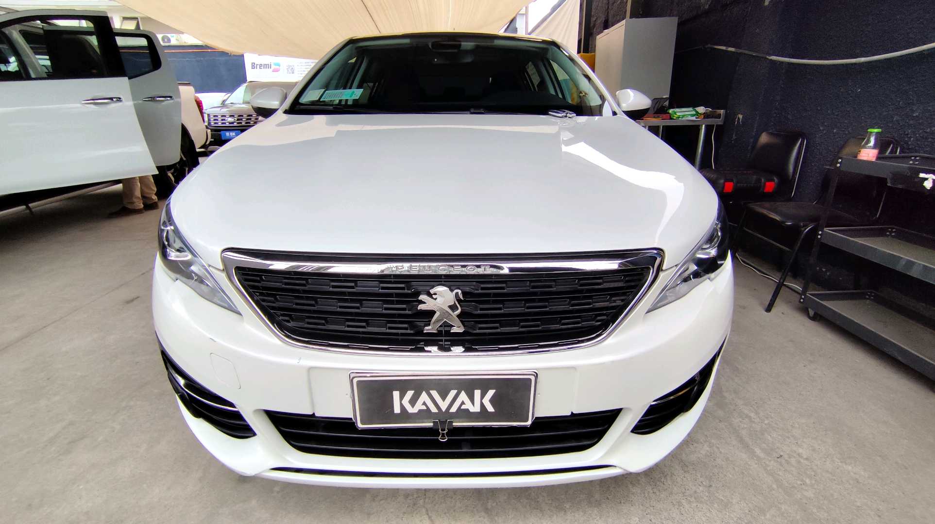 Peugeot 308 — foto 2 de 5
