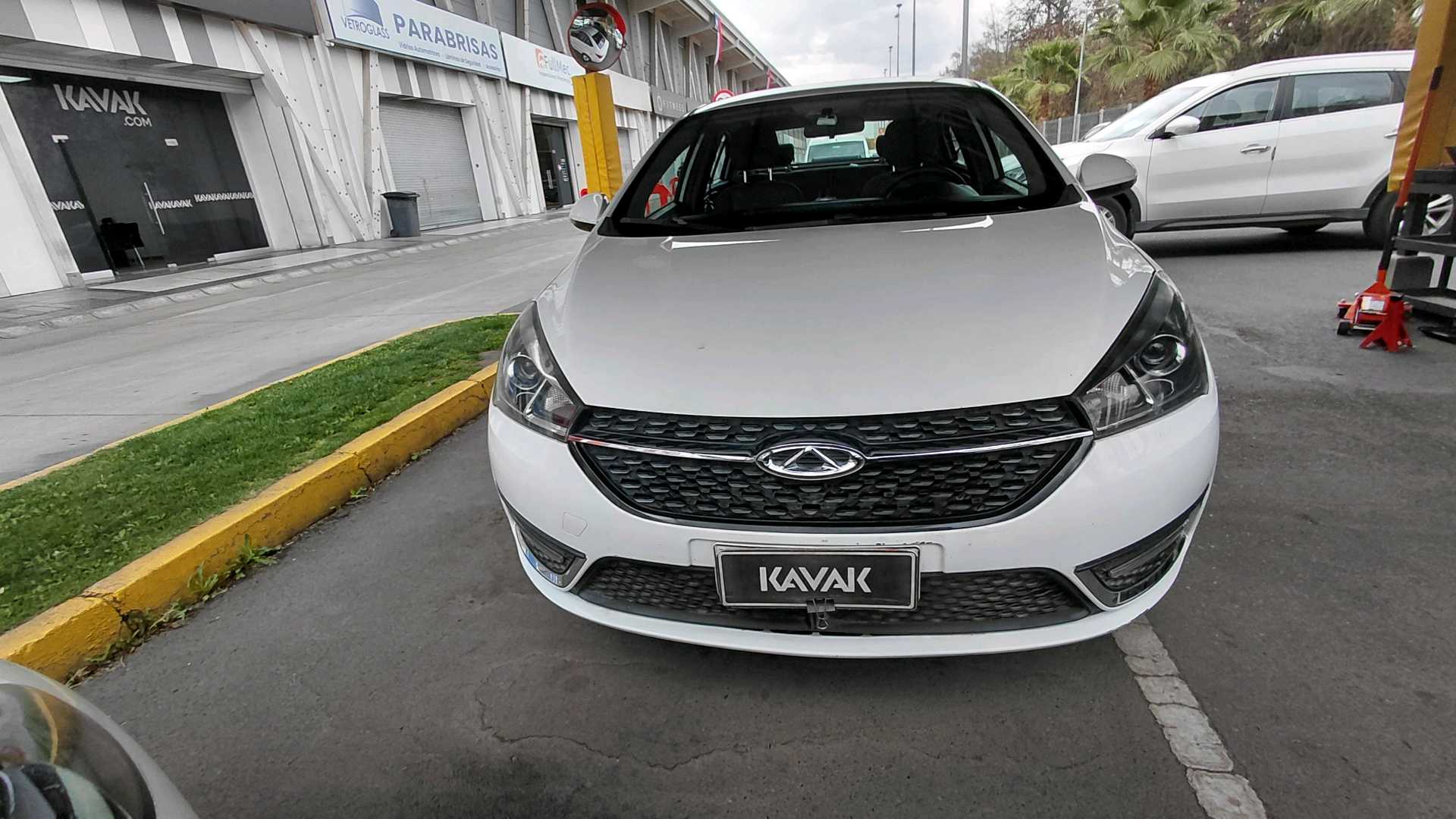 Chery Arrizo 5 — foto 2 de 5