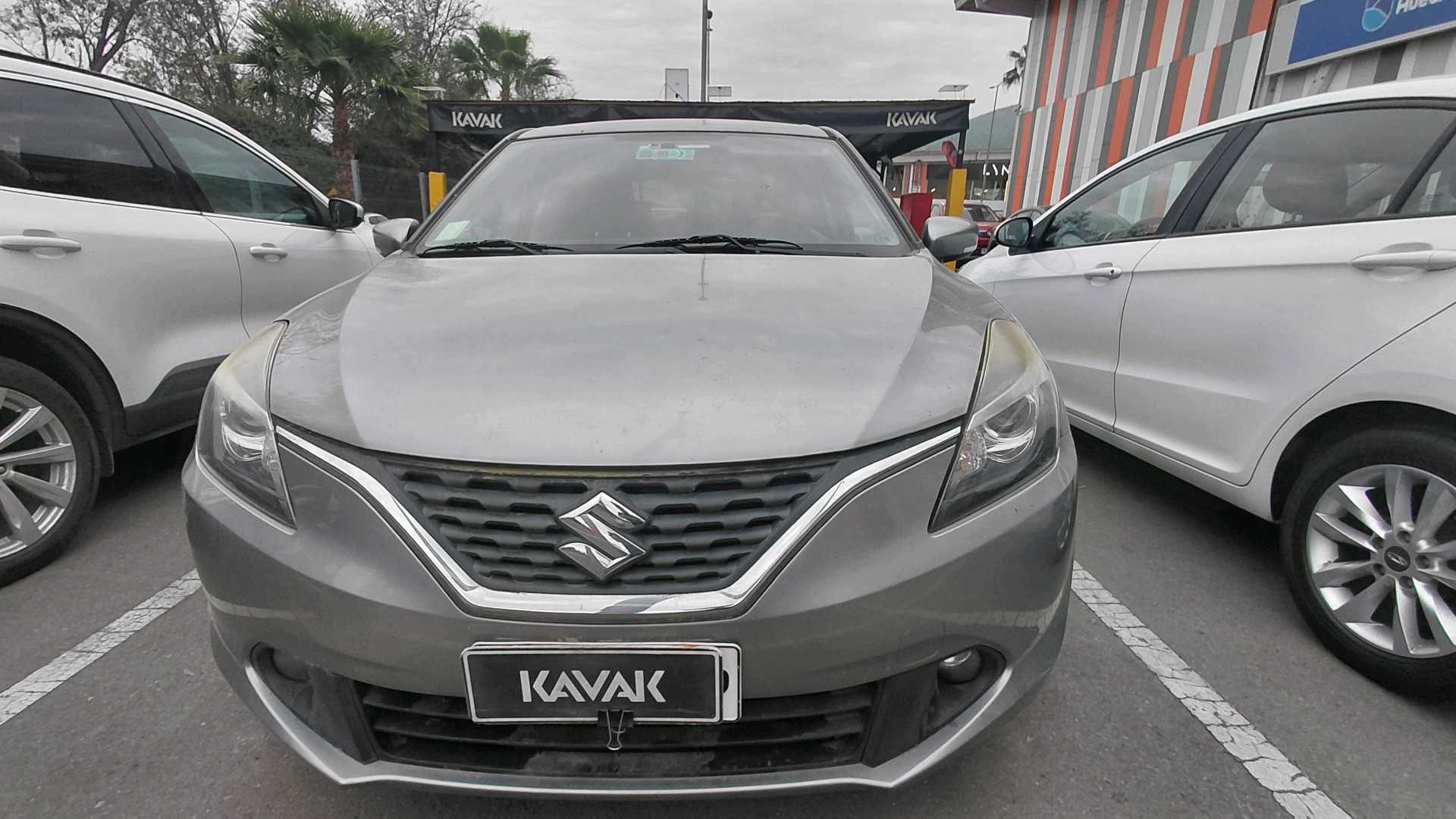 Suzuki Baleno — foto 2 de 5