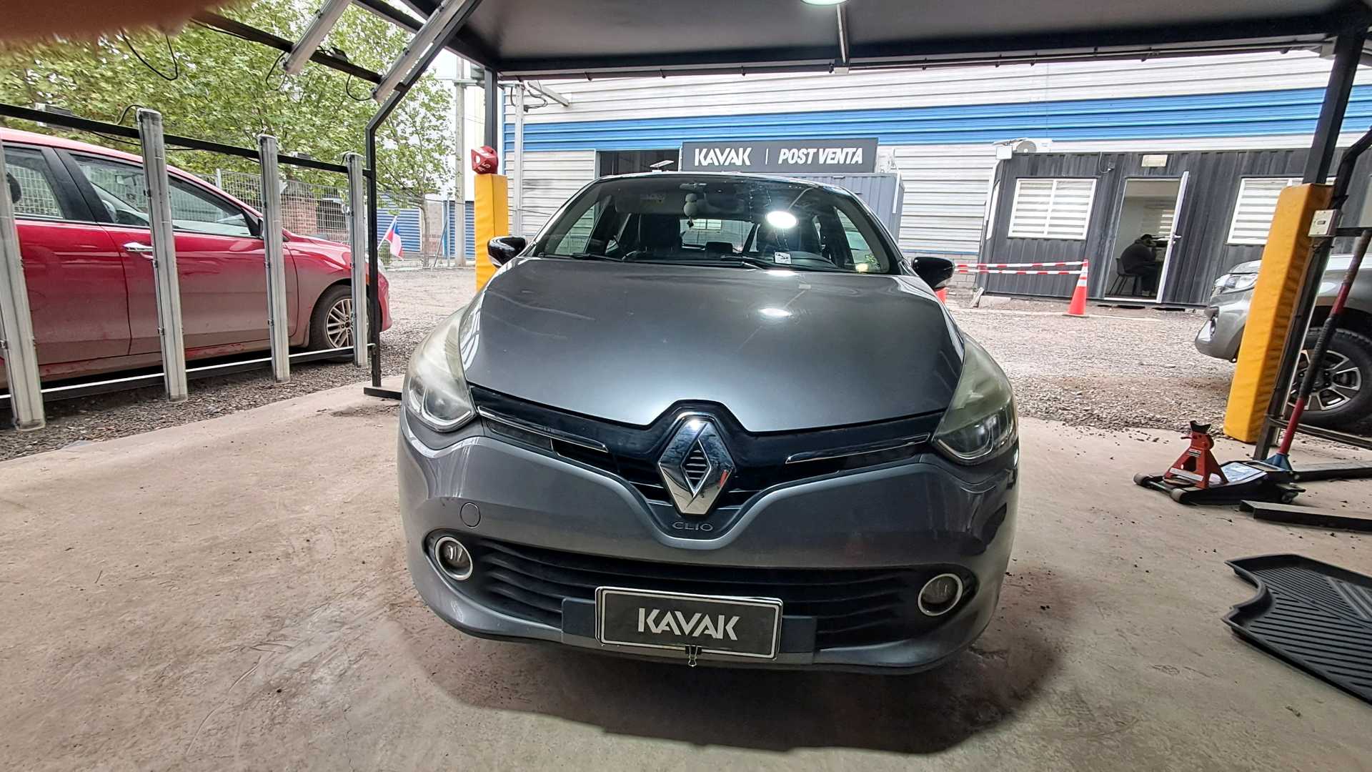 Renault Clio — foto 2 de 5