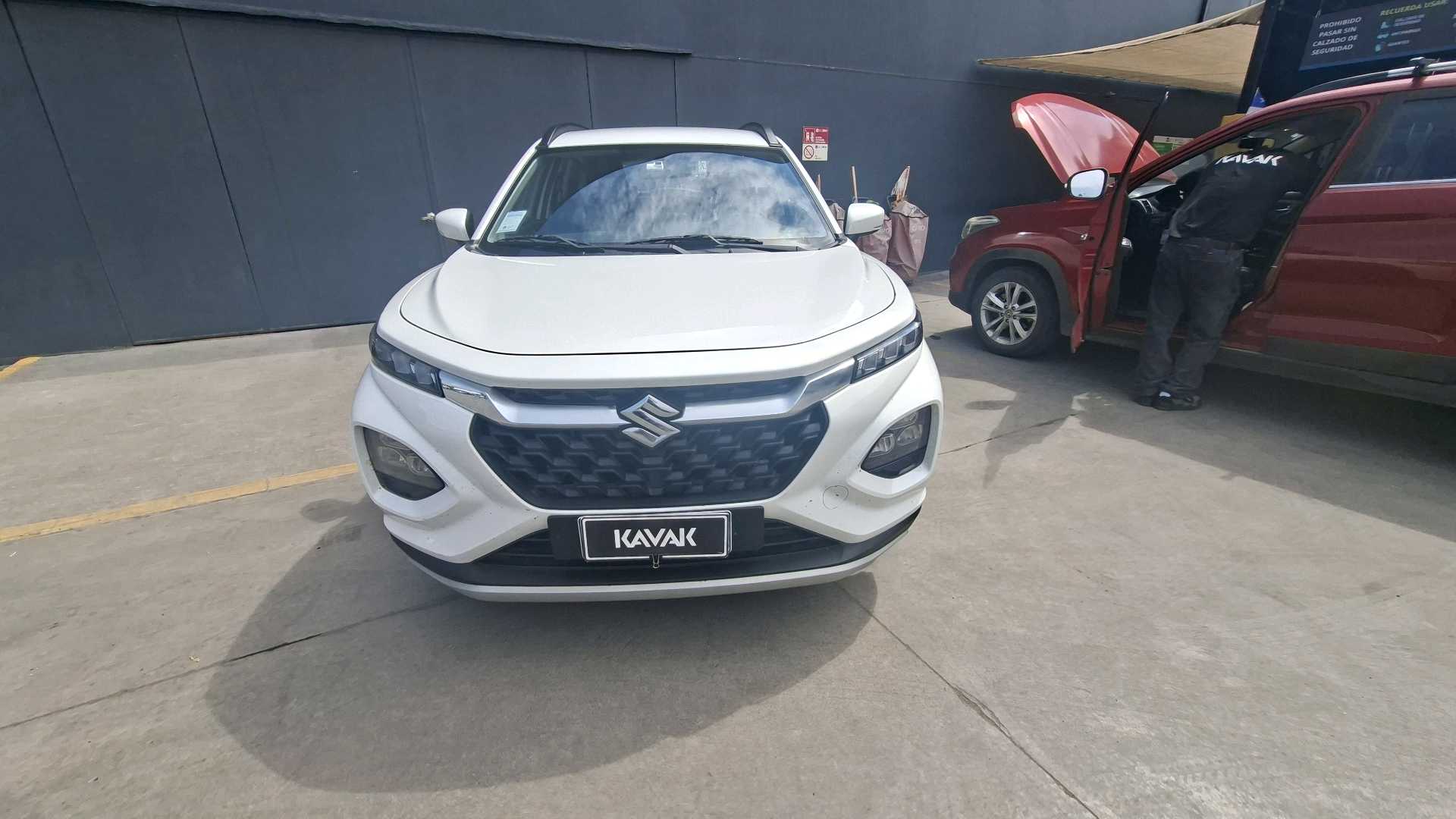Suzuki Fronx — foto 2 de 5