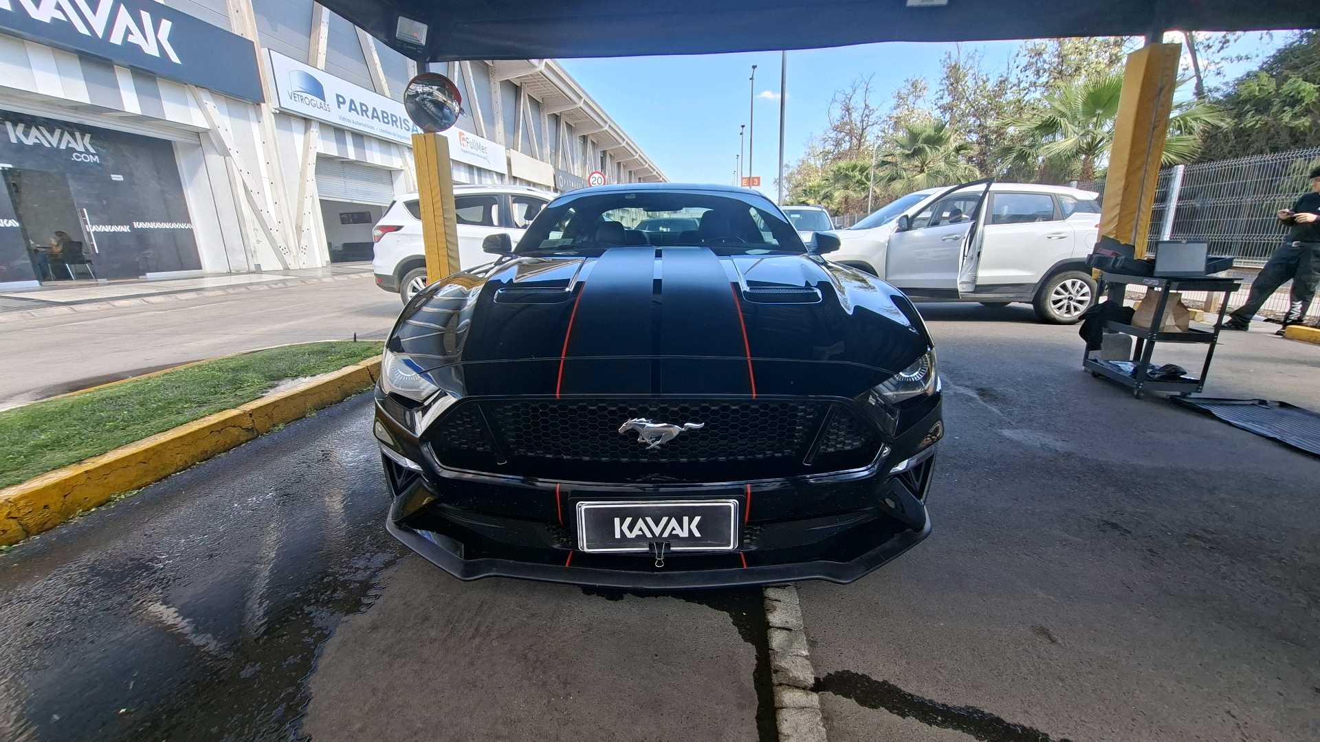 Ford Mustang — foto 2 de 5