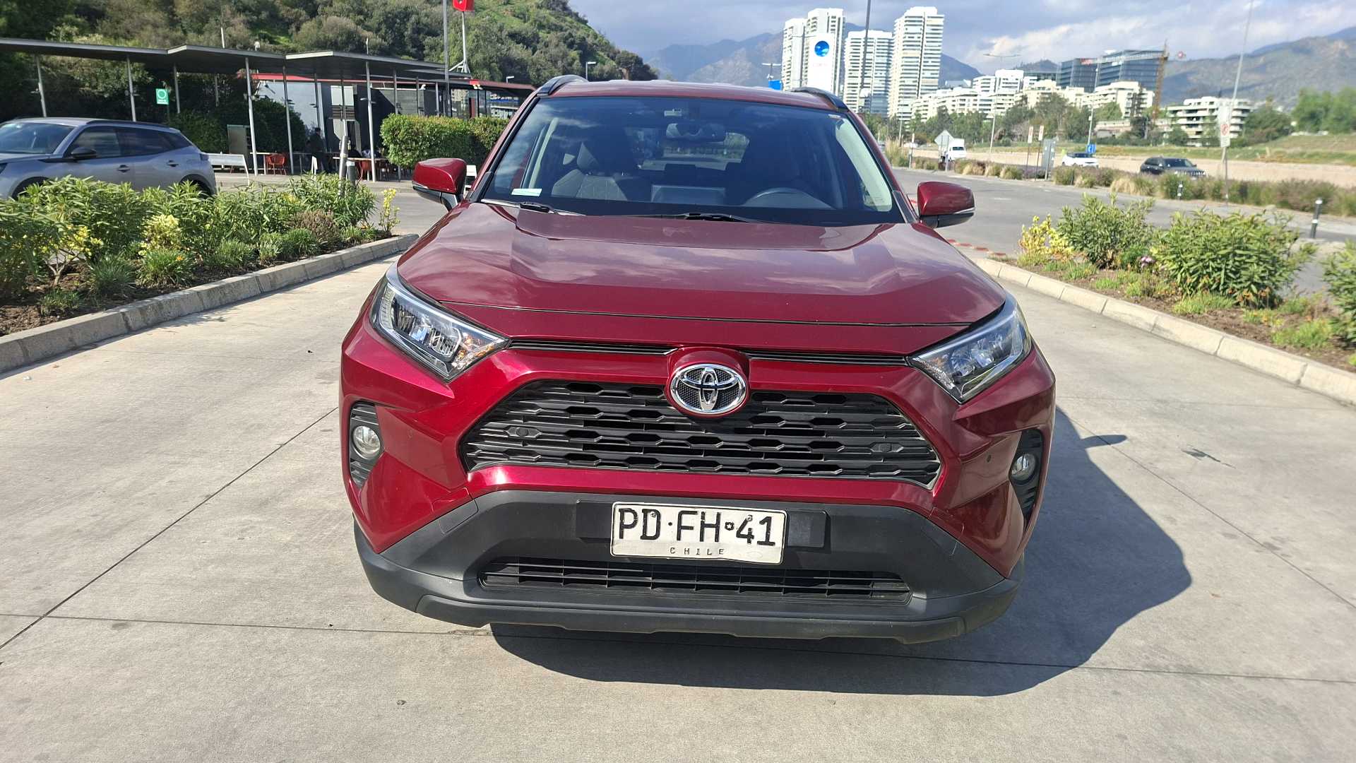 Toyota RAV4 — foto 2 de 5