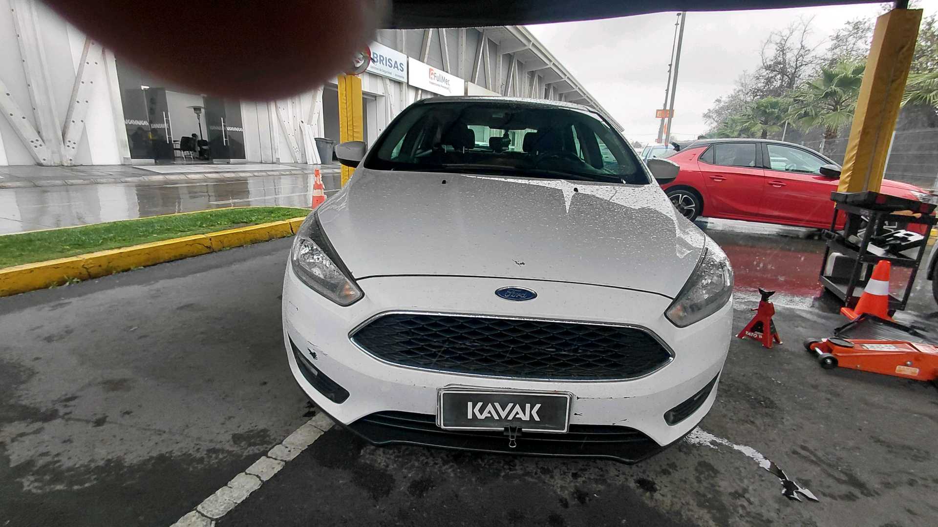 Ford Focus — foto 2 de 5
