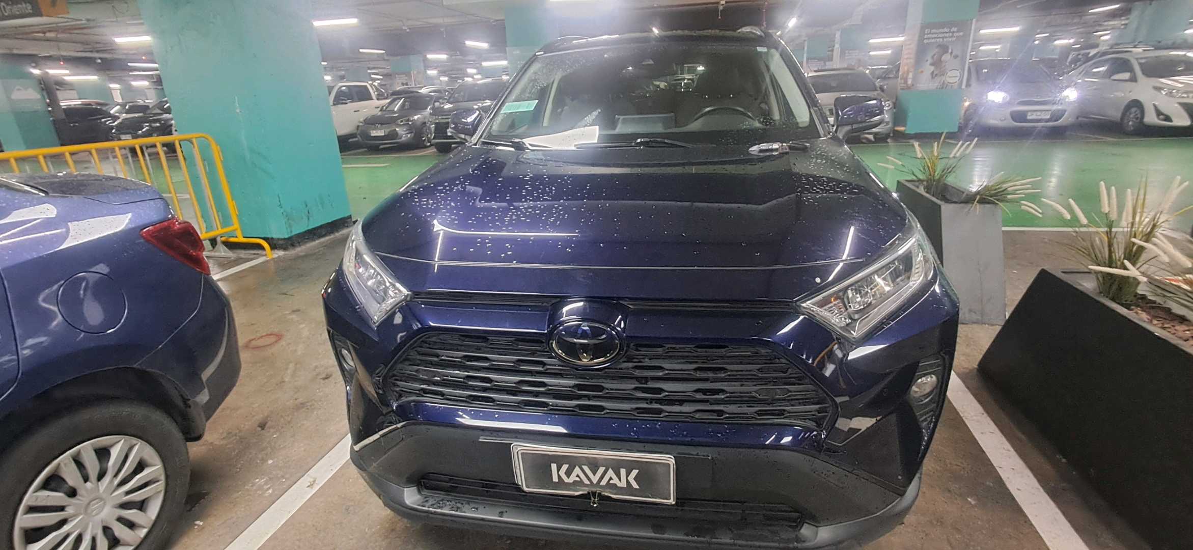 Toyota RAV4 — foto 2 de 5