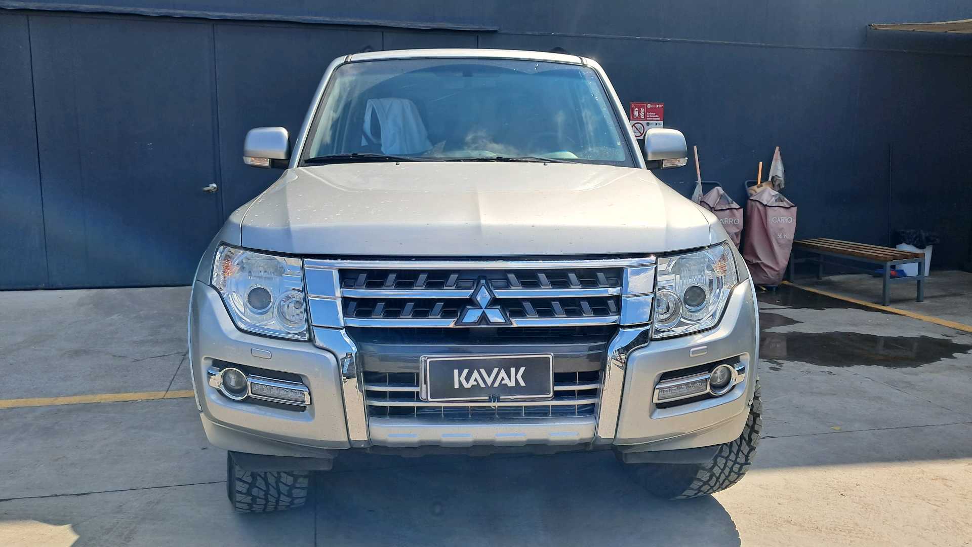 Mitsubishi Montero — foto 2 de 5