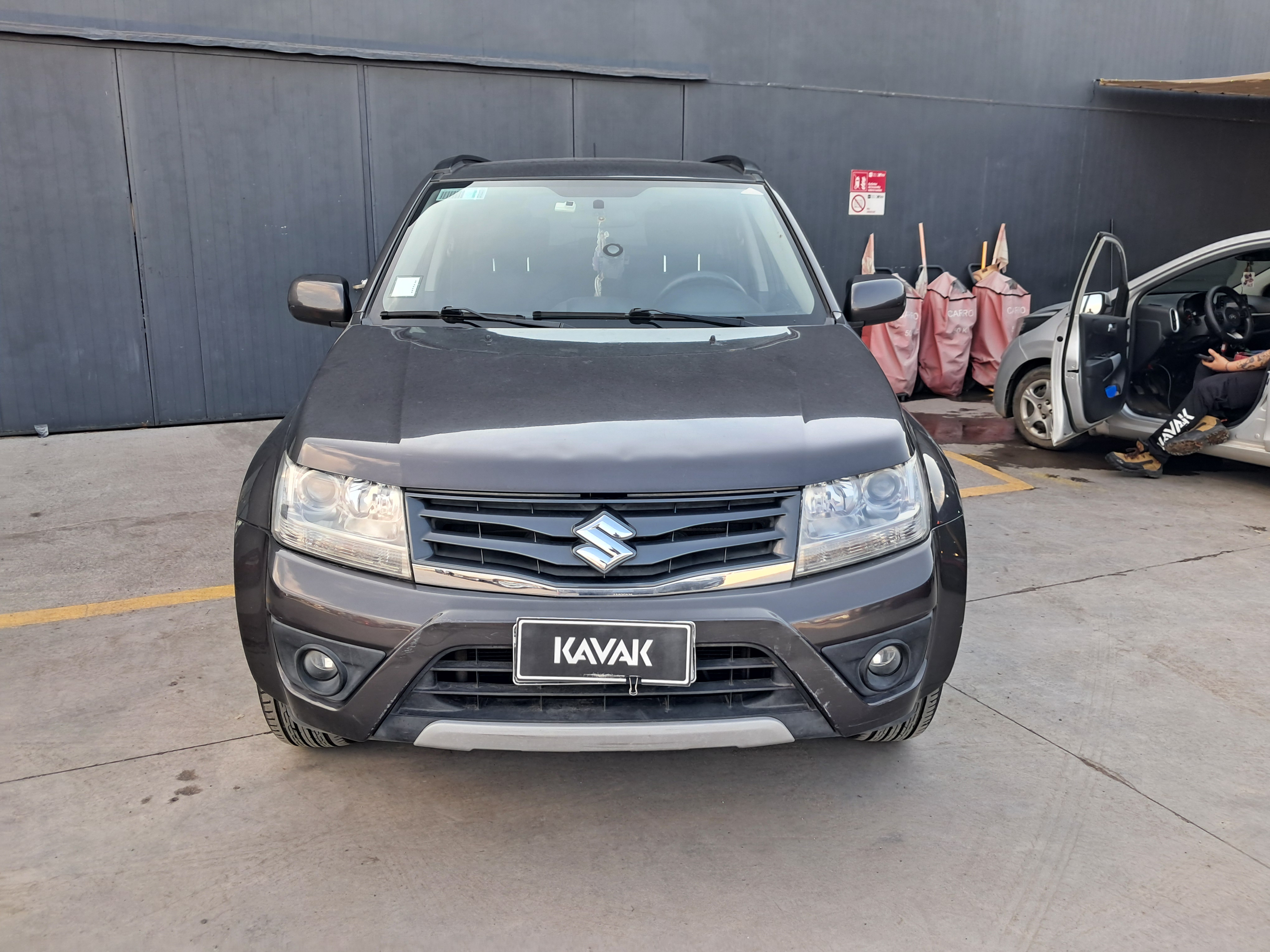 Suzuki Grandnomade — foto 2 de 5
