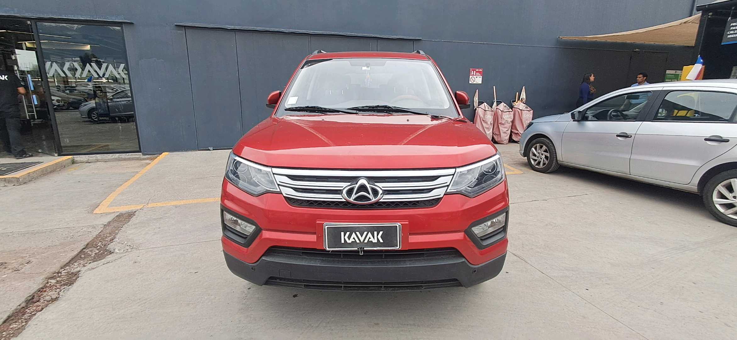 Changan Cx70 — foto 2 de 5