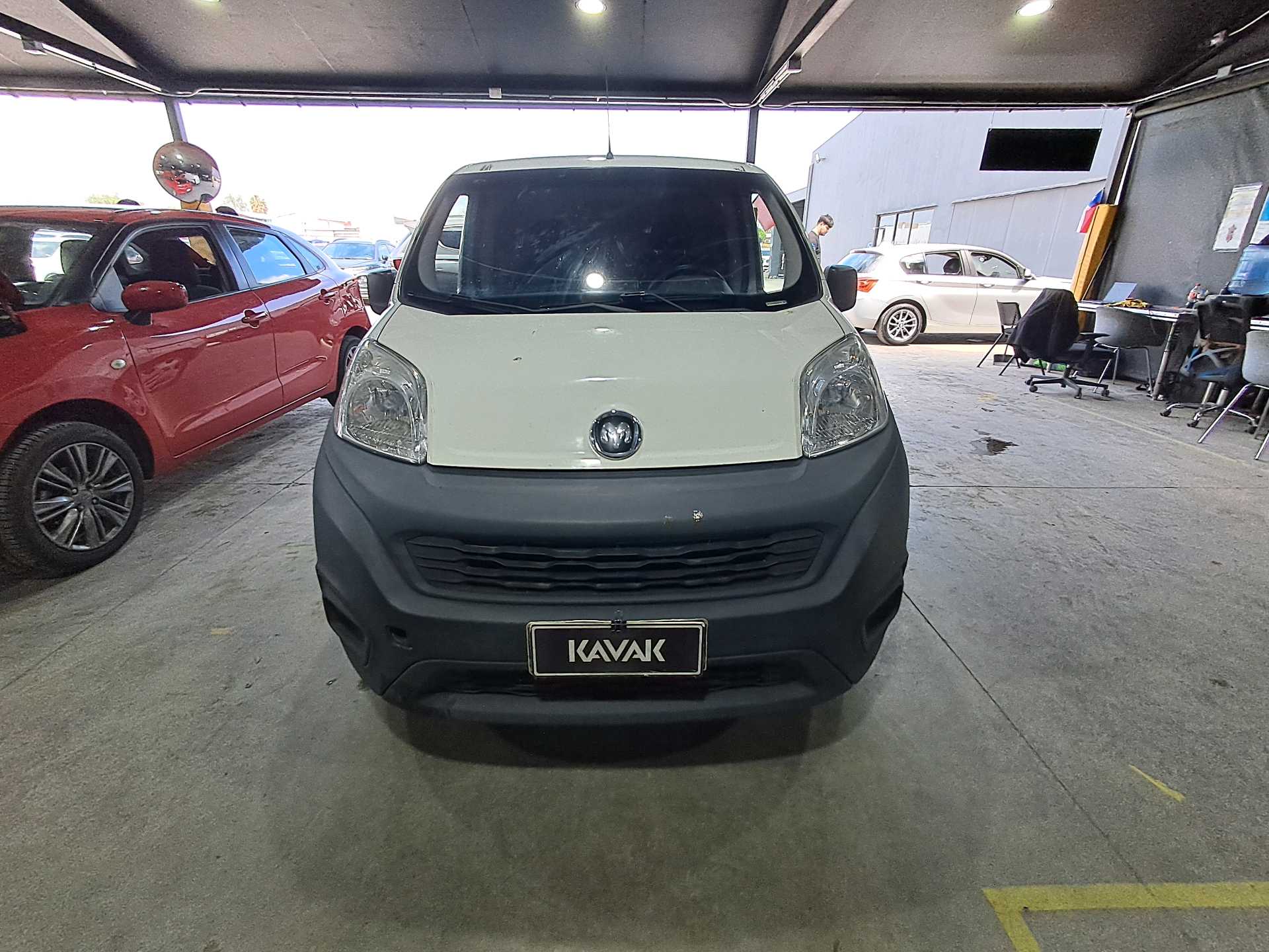 RAM Van700 — foto 2 de 5