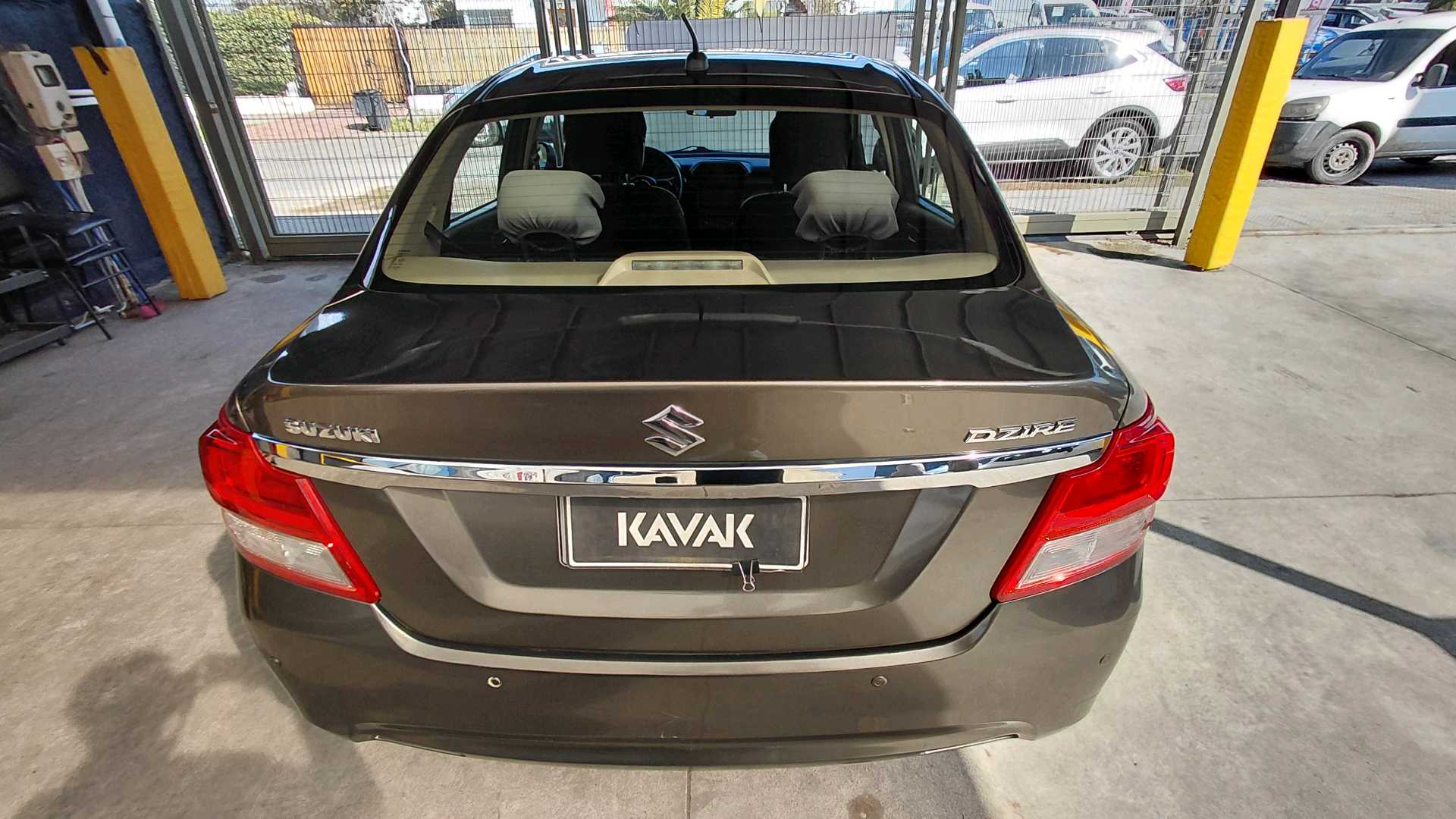 Suzuki Dzire — foto 5 de 6