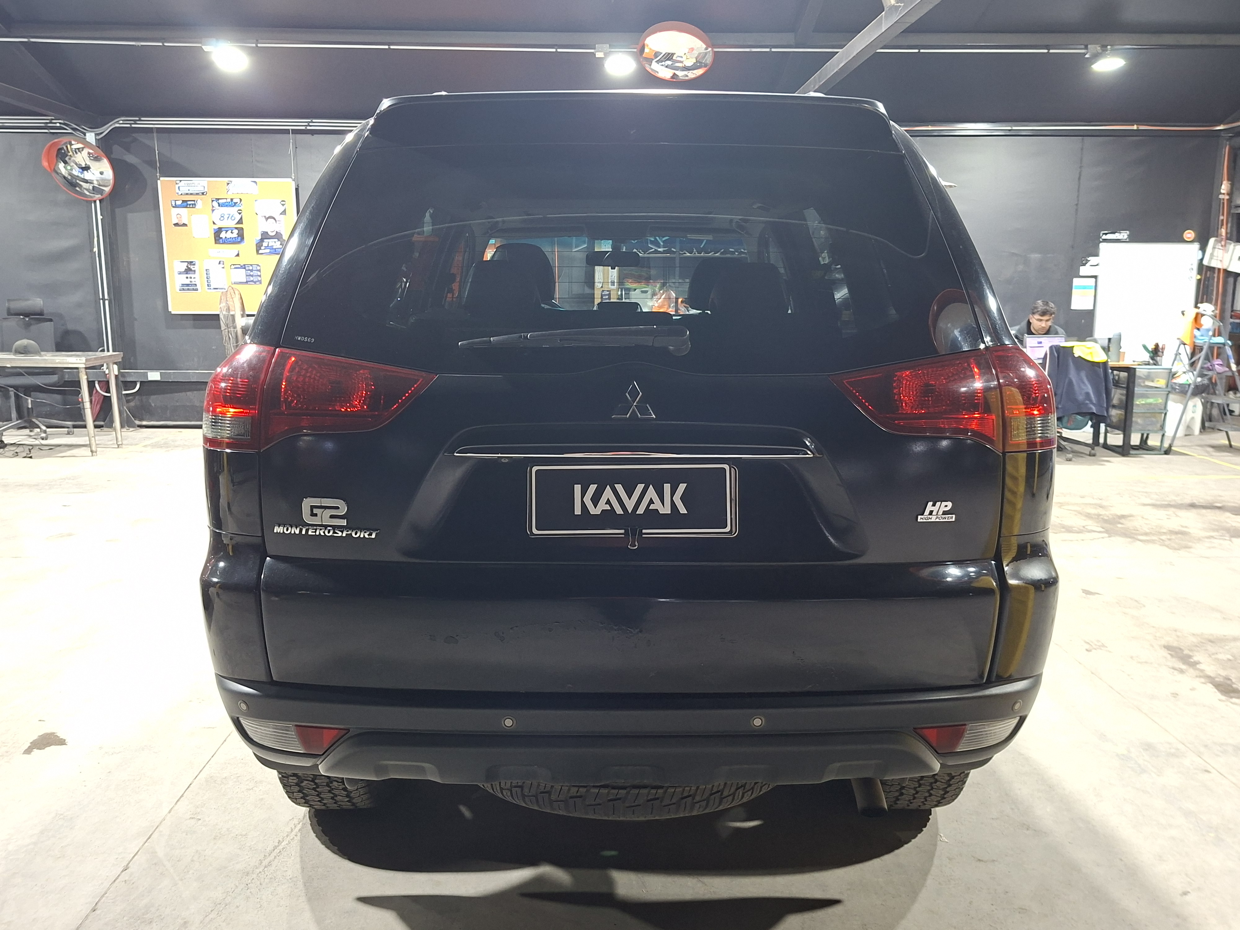 Mitsubishi Montero Sport — foto 4 de 5