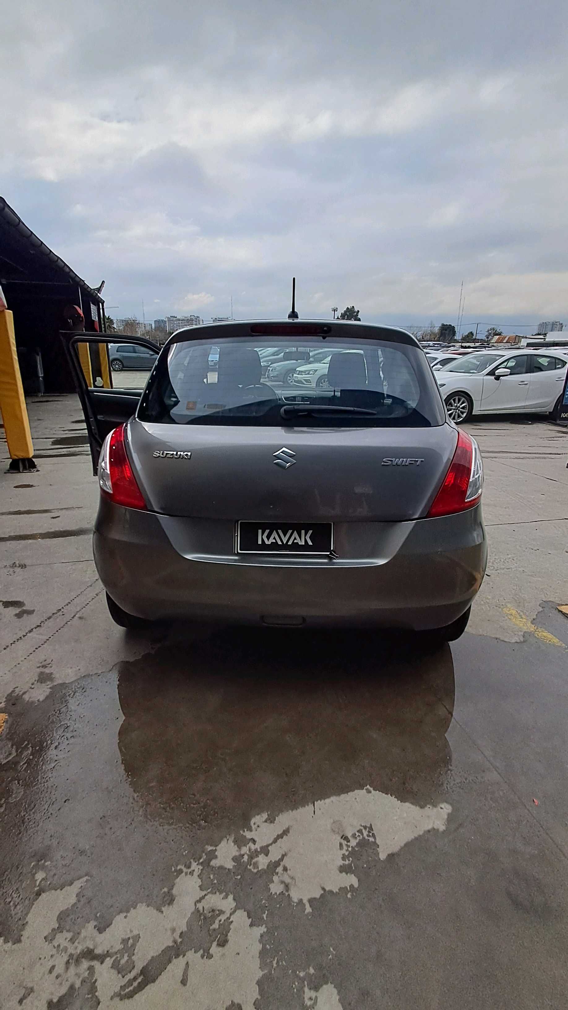 Suzuki Swift — foto 4 de 5