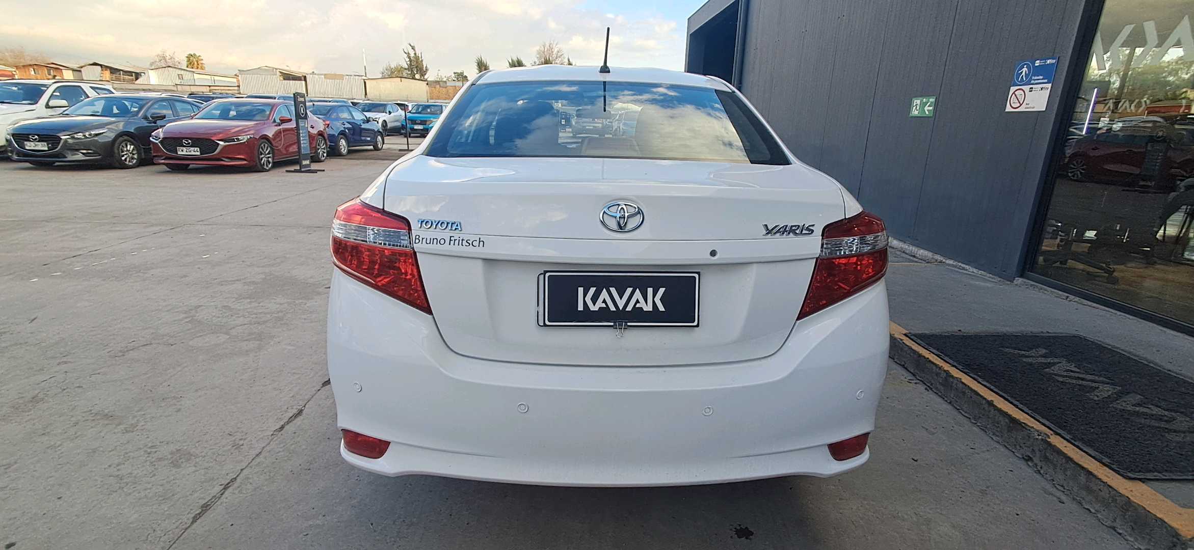 Toyota Yaris — foto 4 de 5