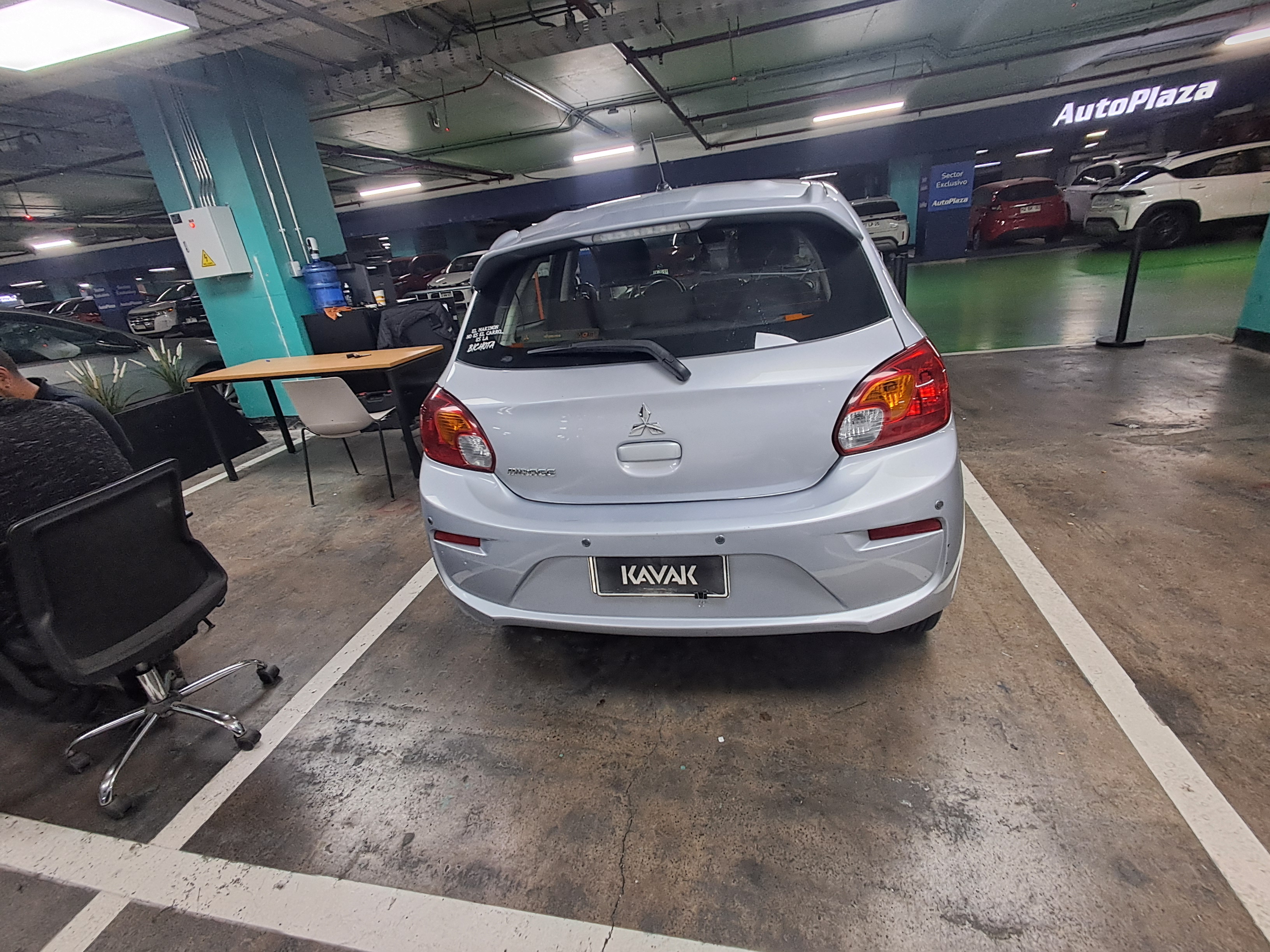 Mitsubishi Mirage — foto 4 de 5
