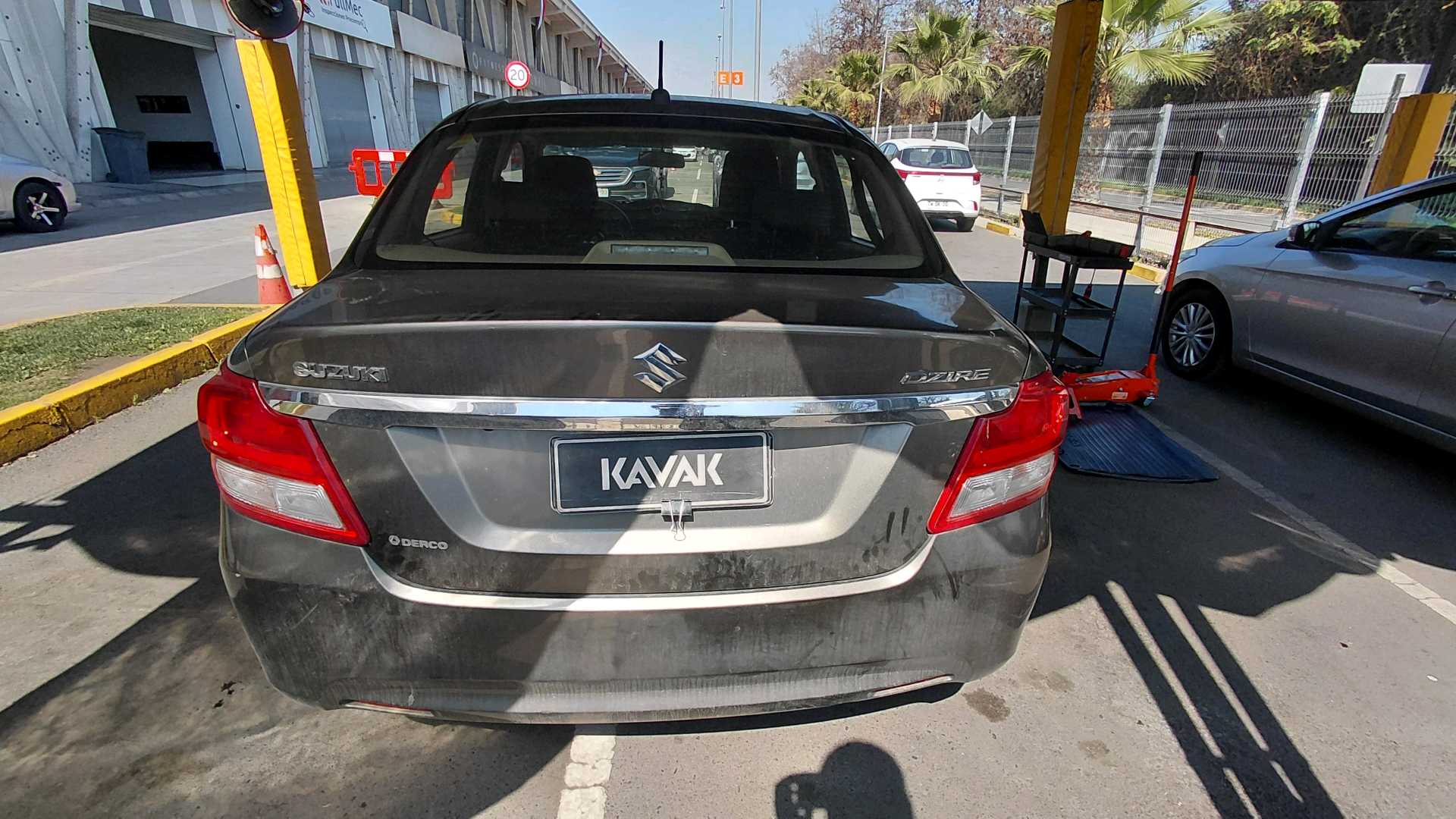 Suzuki Dzire — foto 4 de 5