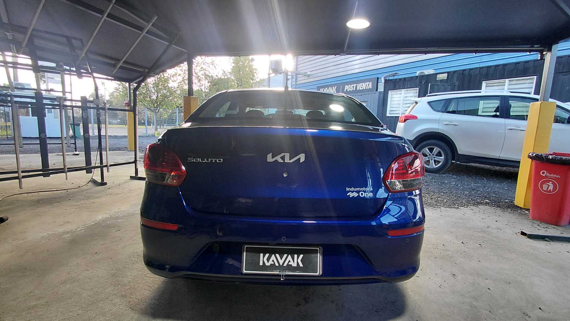 KIA Soluto — foto 4 de 5